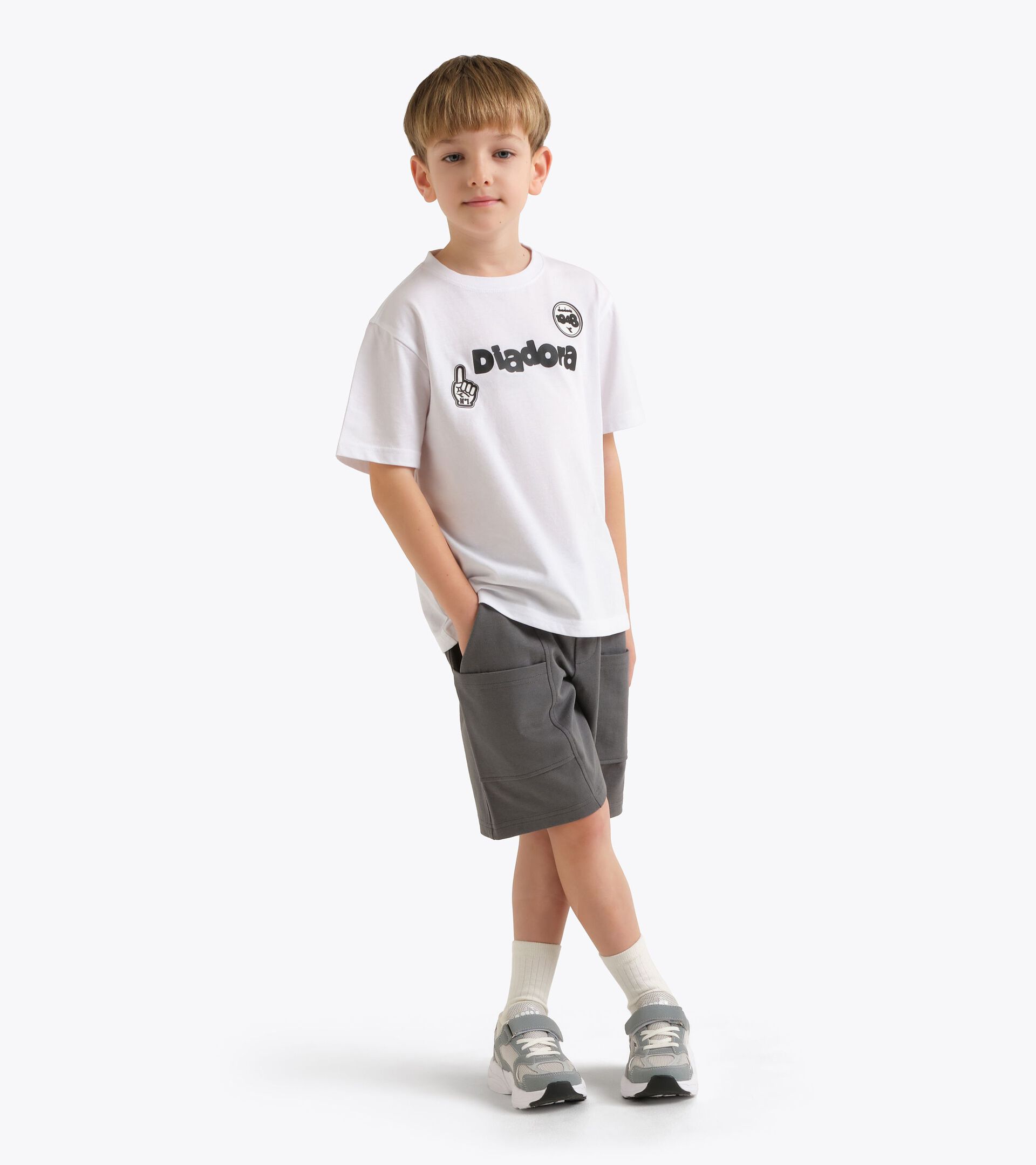 T-Shirt aus Baumwolle - Jungen
 JB. T-SHIRT SS ESS. SPORTS BL STRAHLEND WEISSE - Diadora