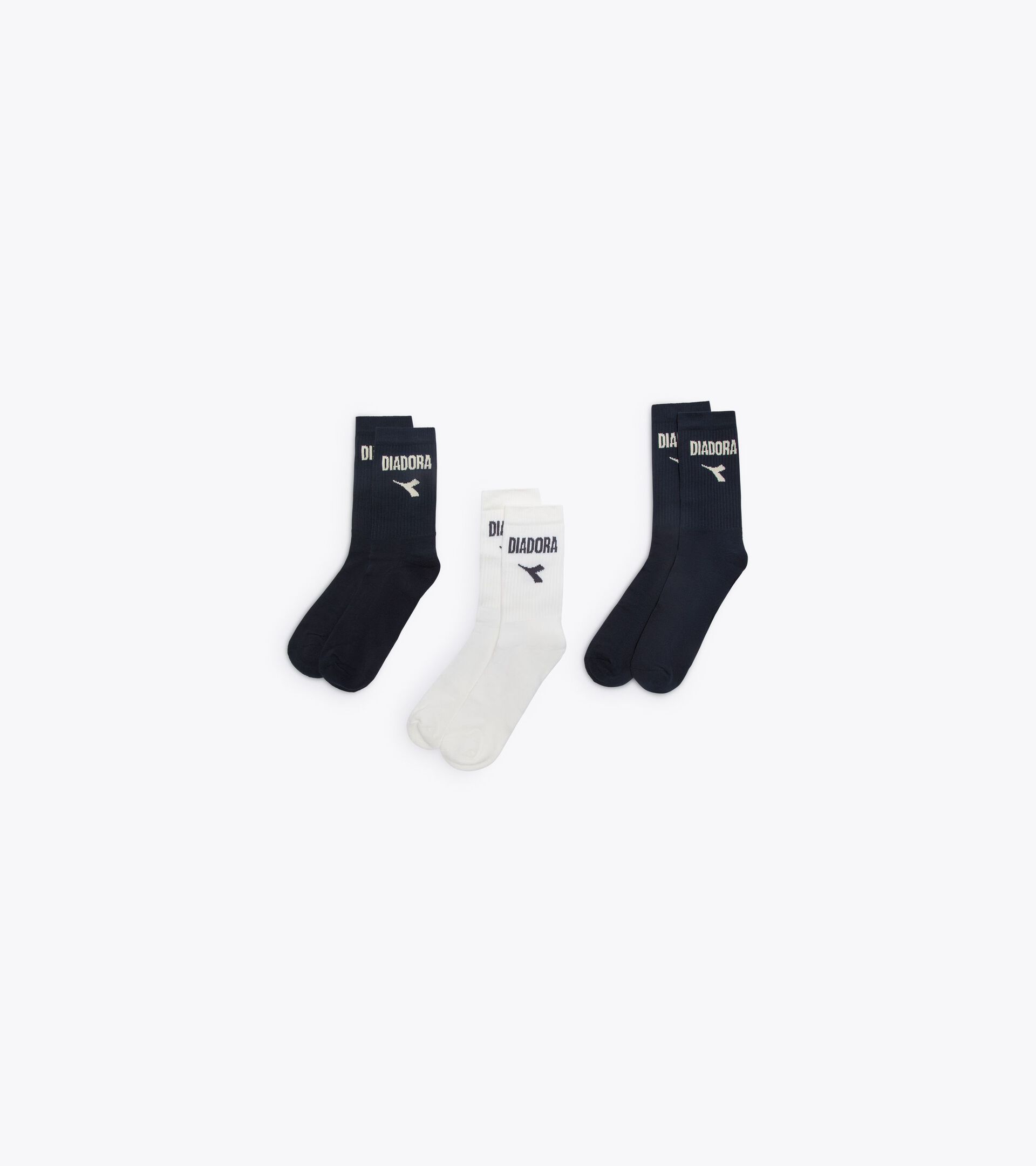 Socks set - Made in Italy
SOCKS 3PACK LEGACY CASTLEROCK/WHT ALYSSUM/BL NIGH - Diadora