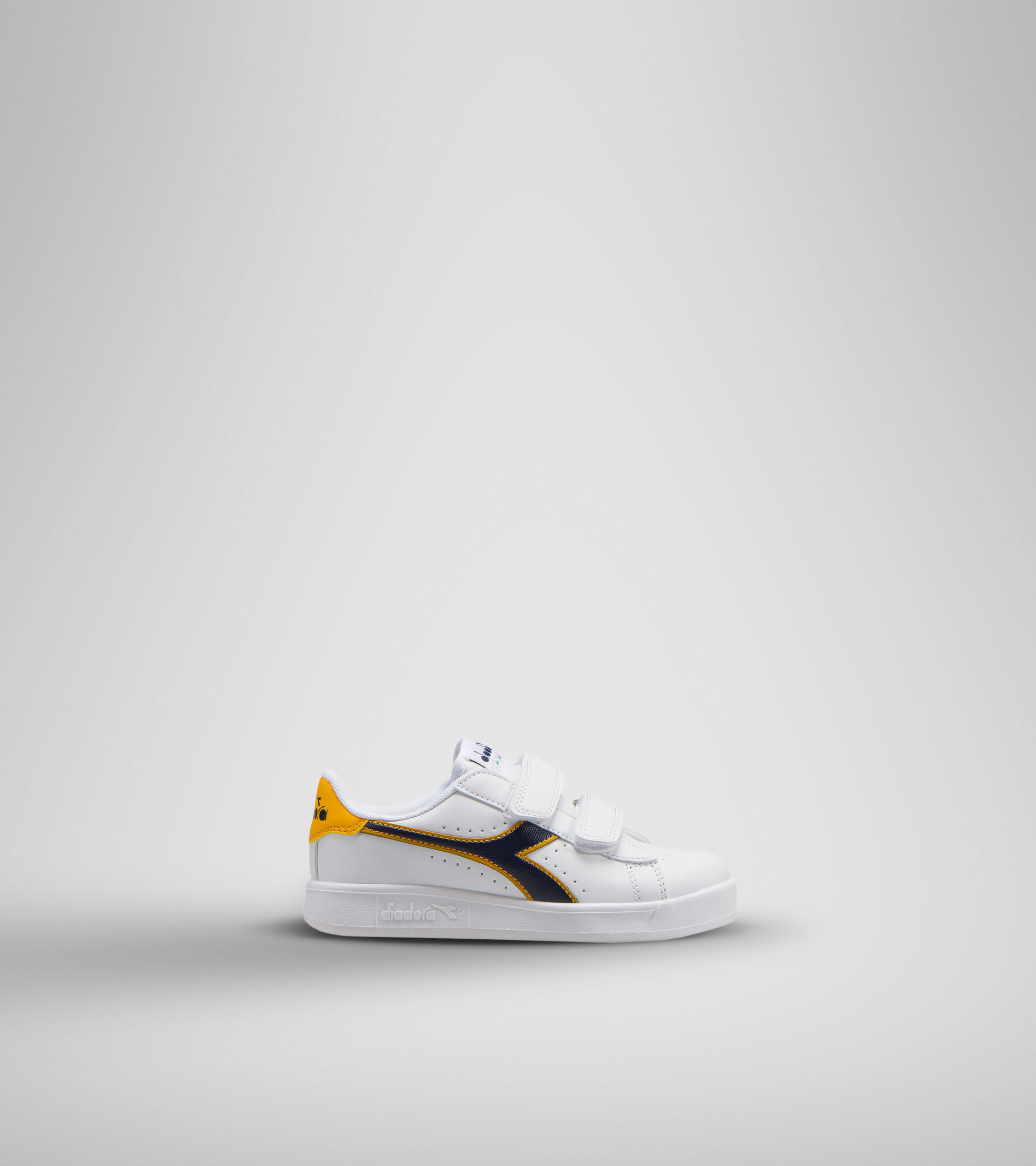 Sports shoes - Kids 4-8 years GAME P PS WHITE/BLACK IRIS/GOLD FUSION - Diadora