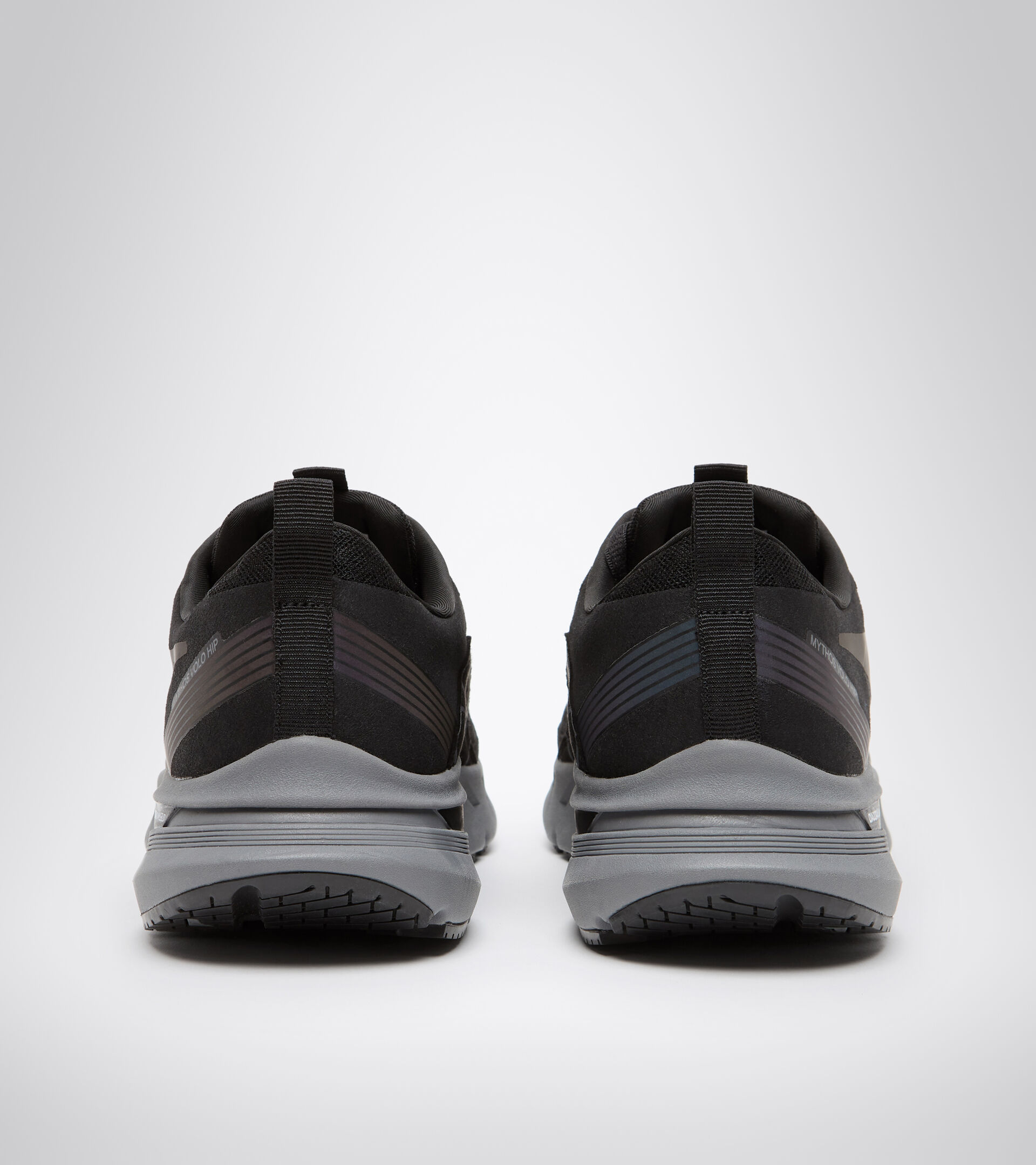 Footwear Sport UOMO MYTHOS BLUSHIELD VOLO HIP BLACK/STEEL GRAY Diadora