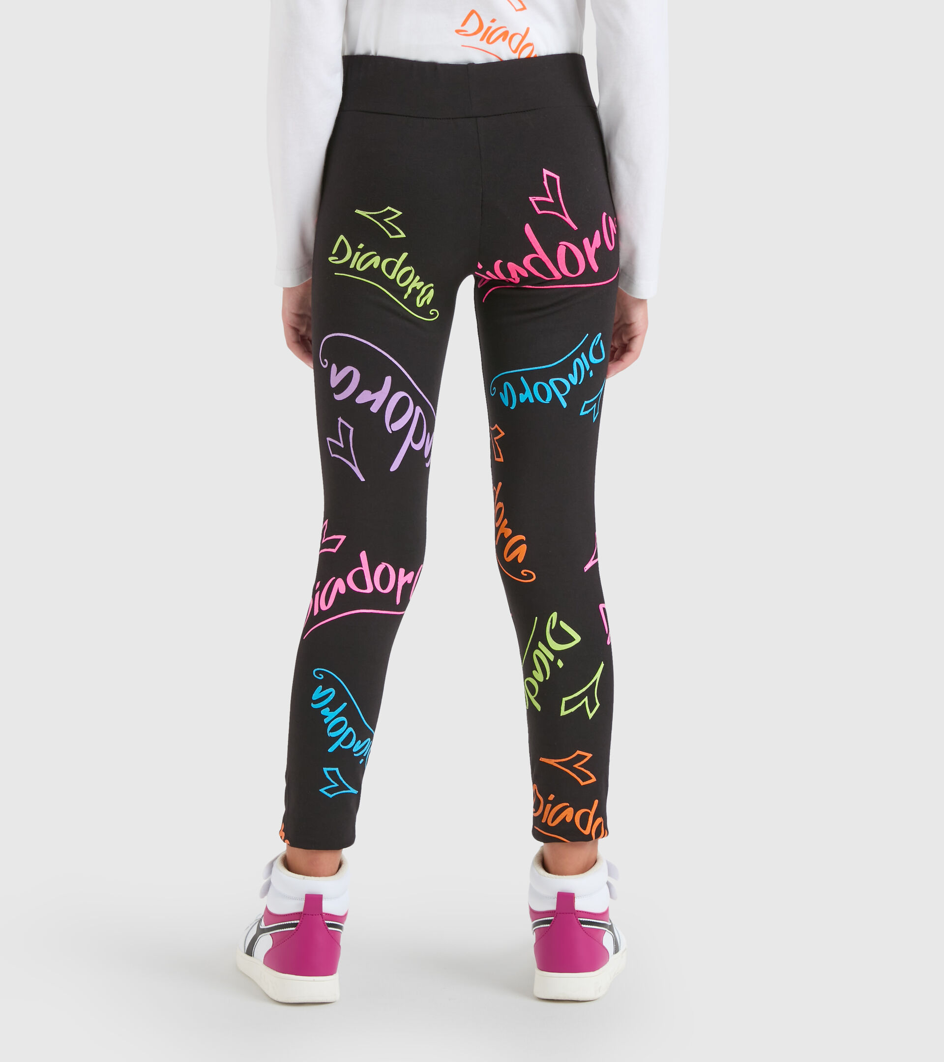 Black leggins with colored details - Girl
JG.LEGGINGS D BLACK - Diadora