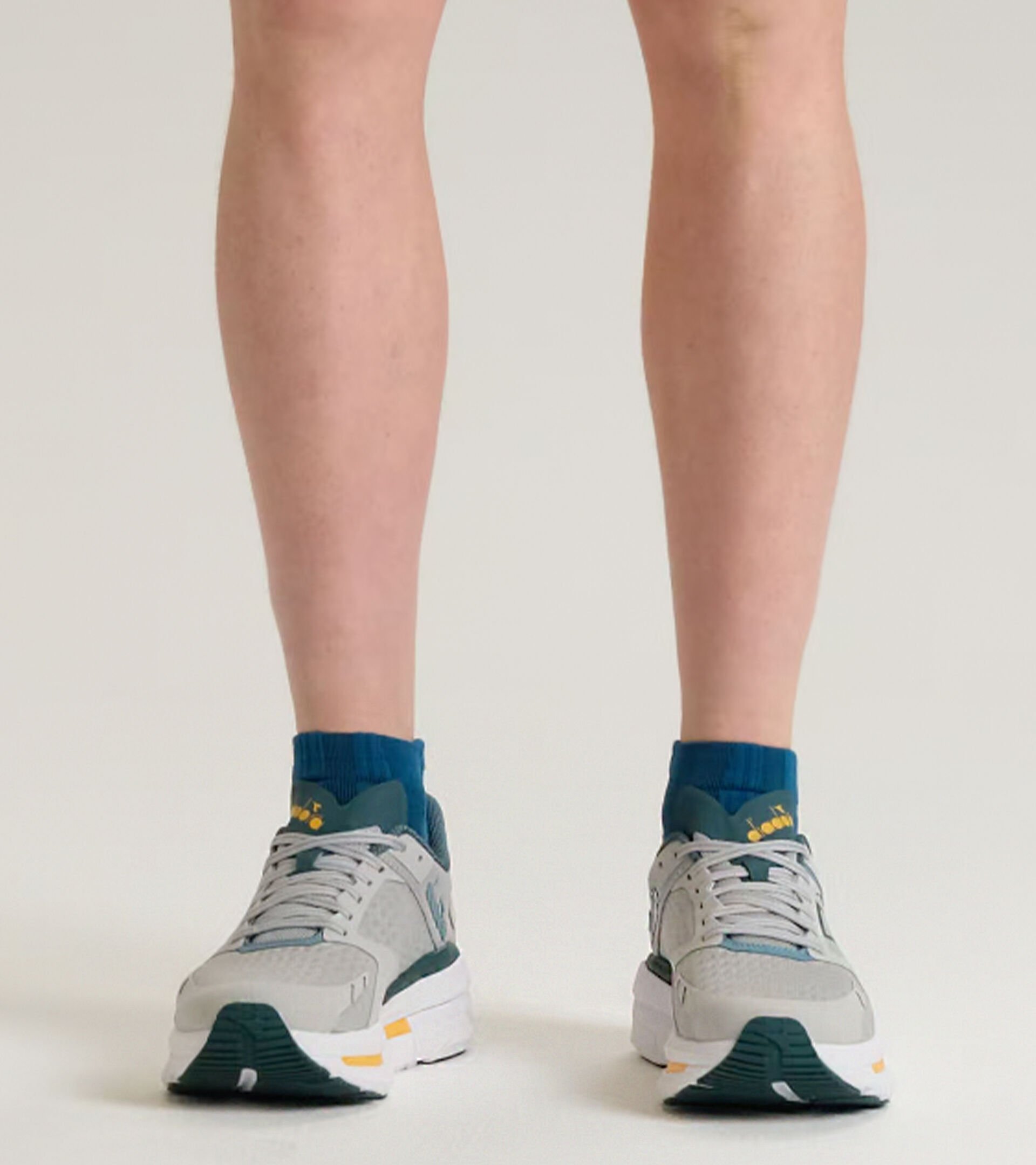 Running shoe - Comfort and stability - Men's CELLULA SILVER/MEDITERRANEA - Diadora