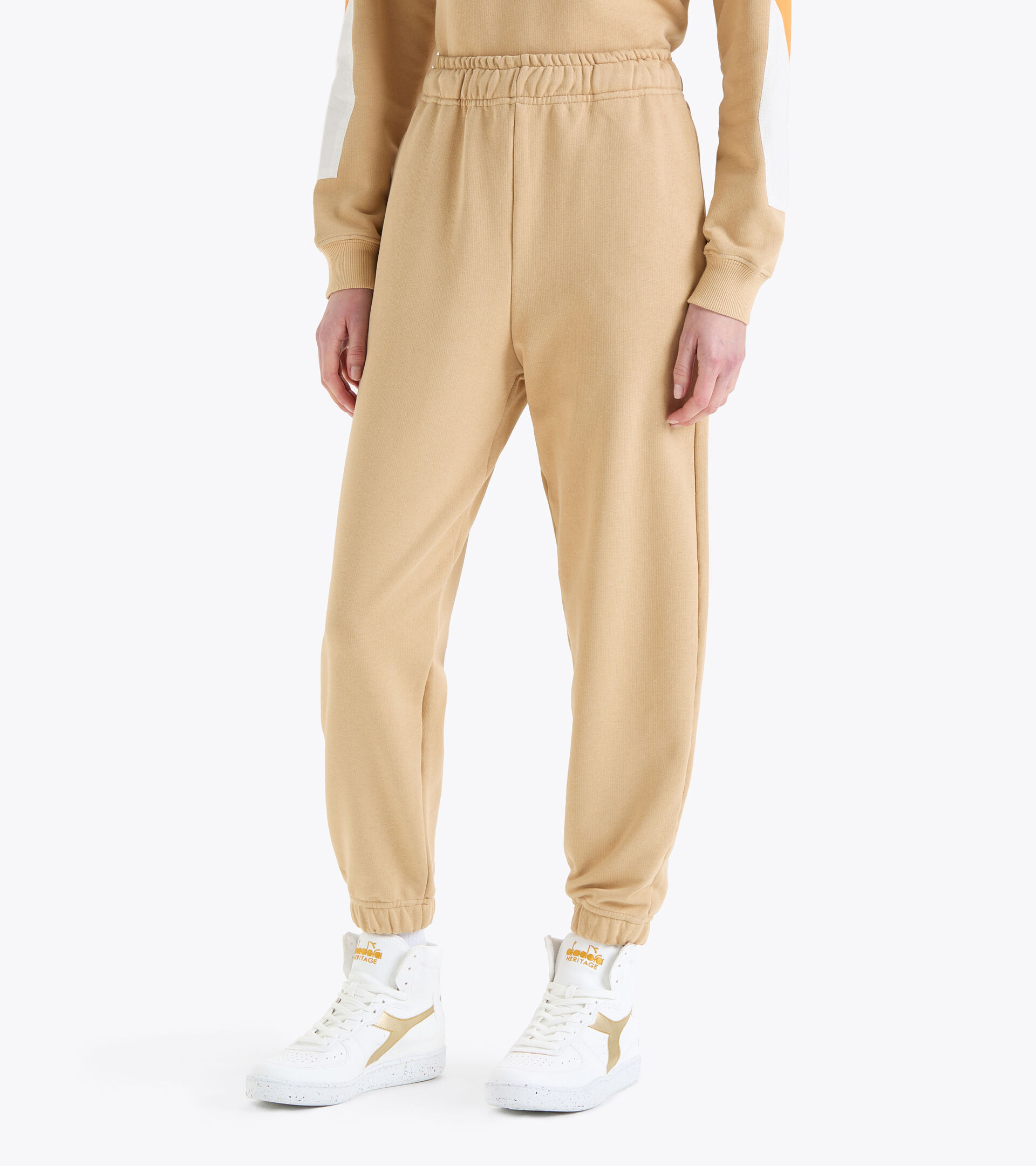 Sweatpants Made in Italy 2030 - Women L. PANT 2030 WARM SAND - Diadora