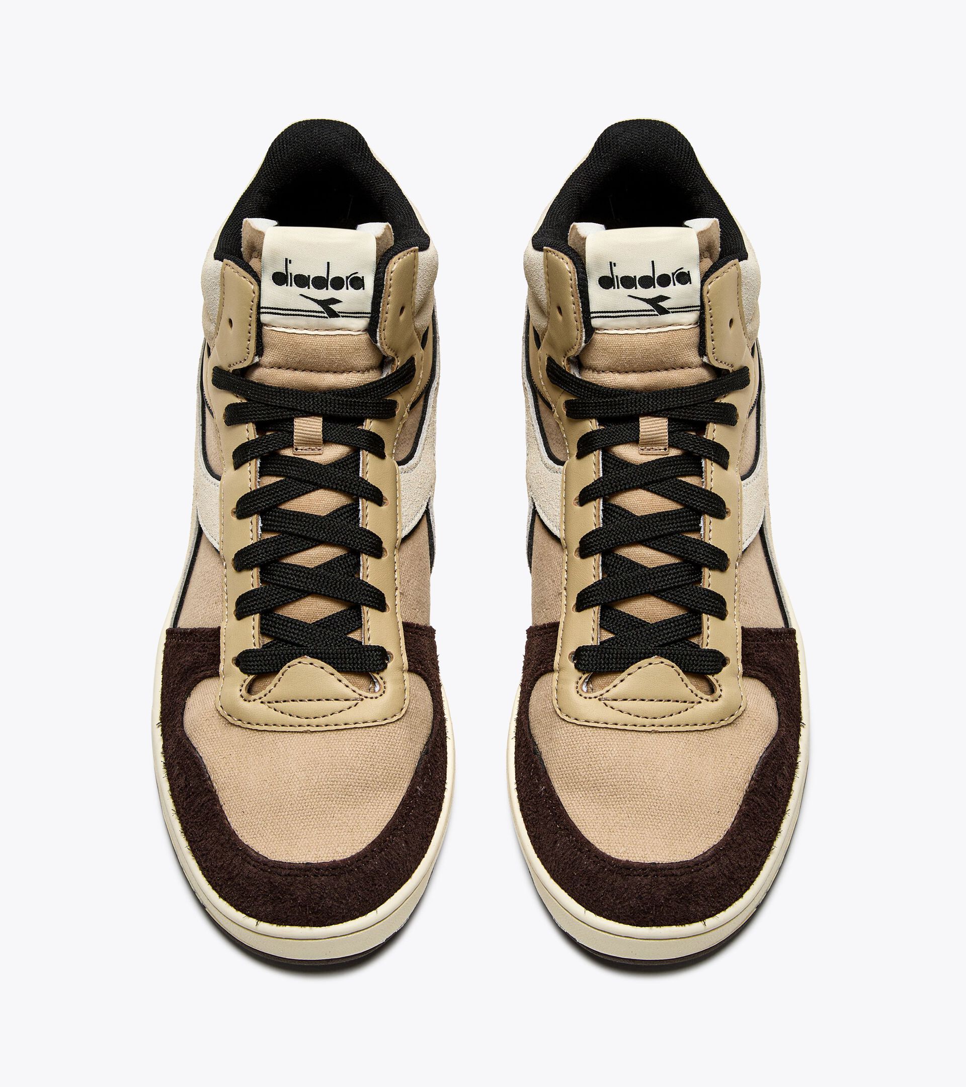 Sporty sneakers - Gender neutral MAGIC BASKET DEMI TREATED PERSIMMON BEIGE/BROWN JAVA - Diadora