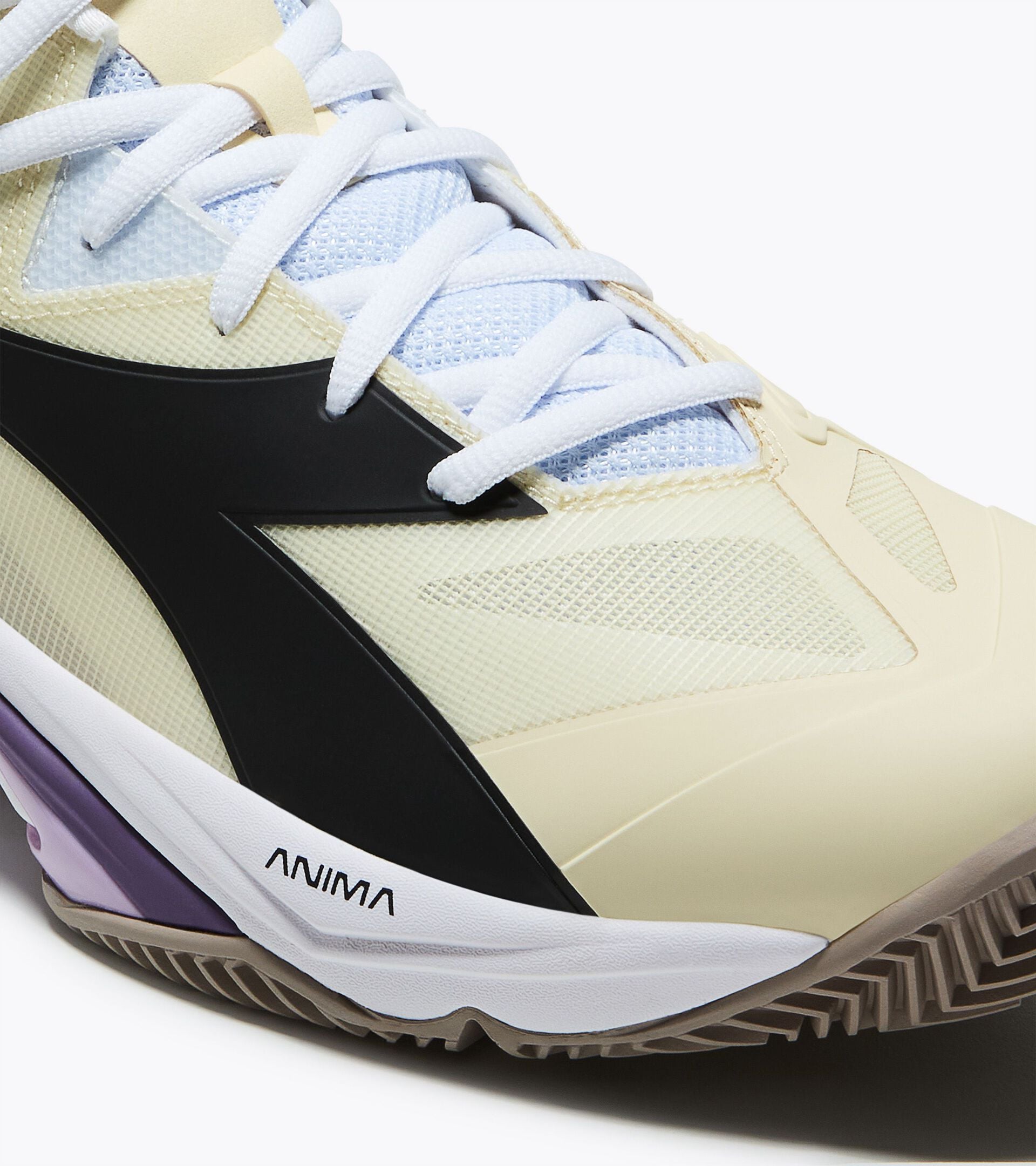 Tennis shoe for clay courts - Stability & control - Women&rsquo;s
 B.ICON 3 CLAY RUTABAGA/BLK/GRAPE COMPOTE - Diadora