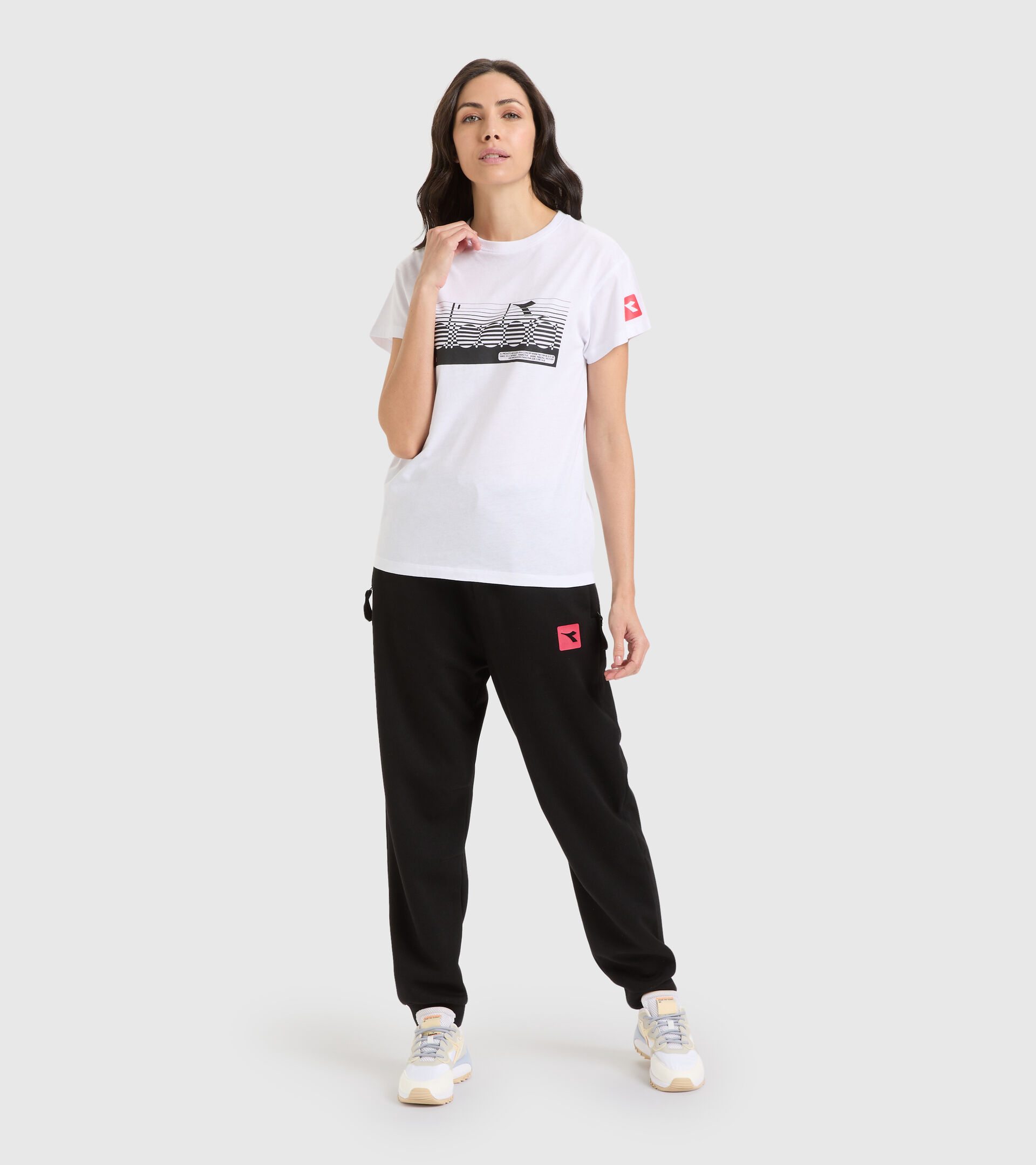 Sports T-shirt - Women L. T-SHIRT SS URBANITY OPTICAL WHITE/BLACK - Diadora