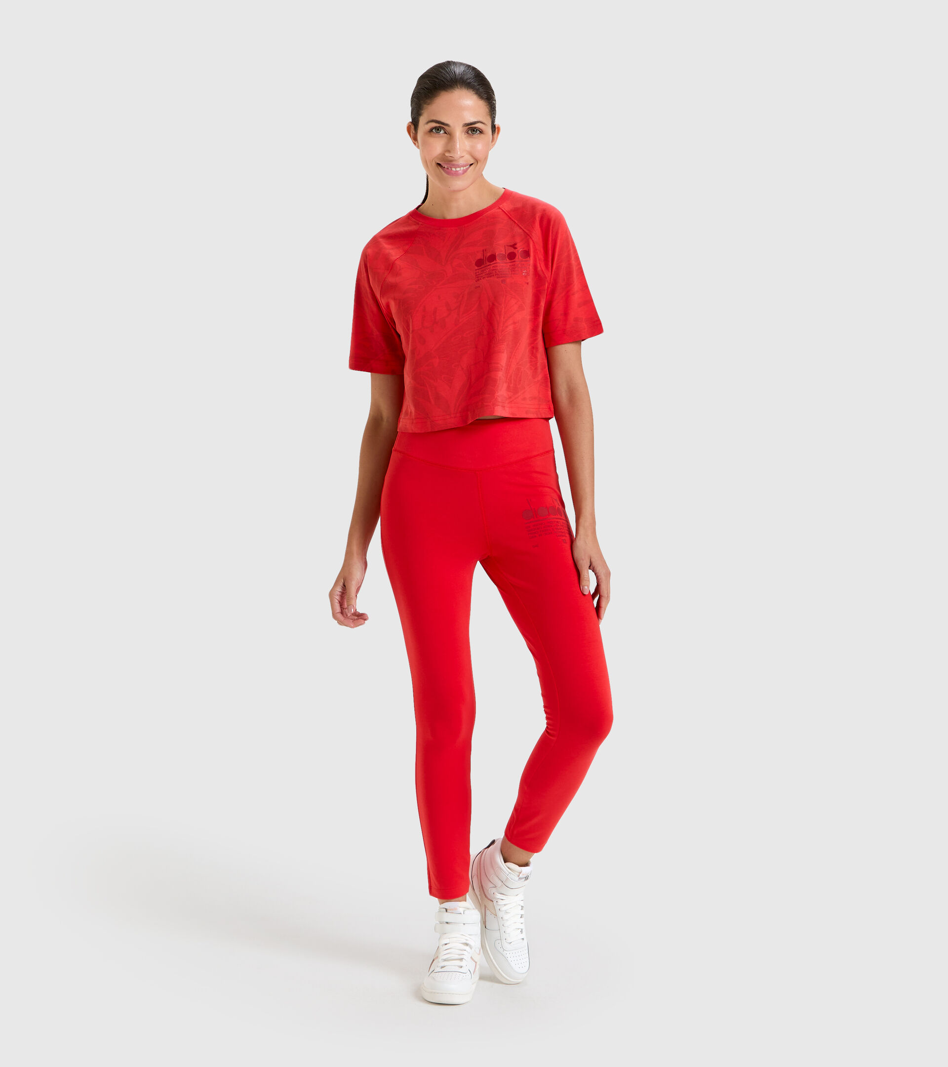 Cotton T-shirt - Women L. T-SHIRT SS CROP MANIFESTO POPPY RED - Diadora