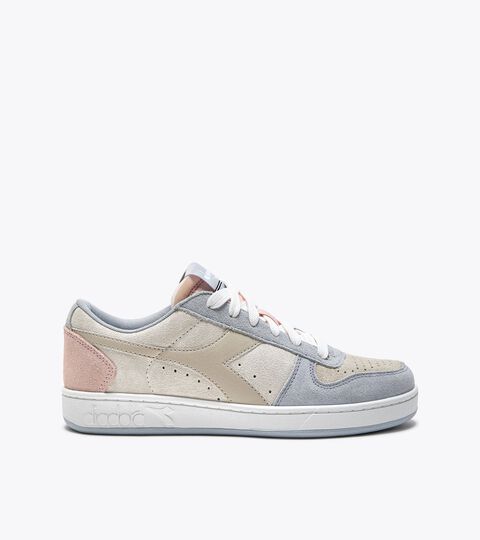Sports shoes - Women MAGIC BASKET LOW SUEDE WN ARCTIC ICE/WHISPER WHITE - Diadora