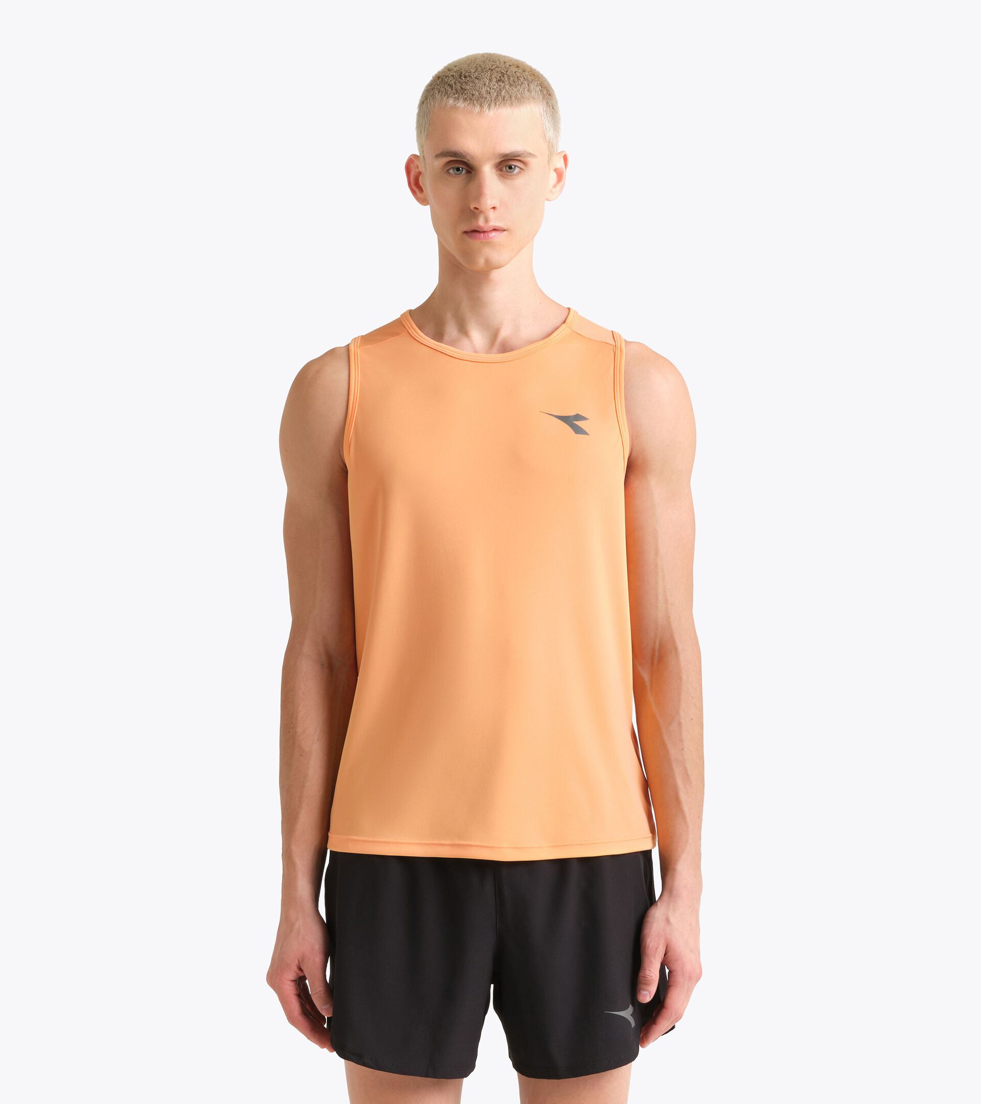 D&eacute;bardeur de running  - Homme
 TANK TARTE AU PECHE - Diadora