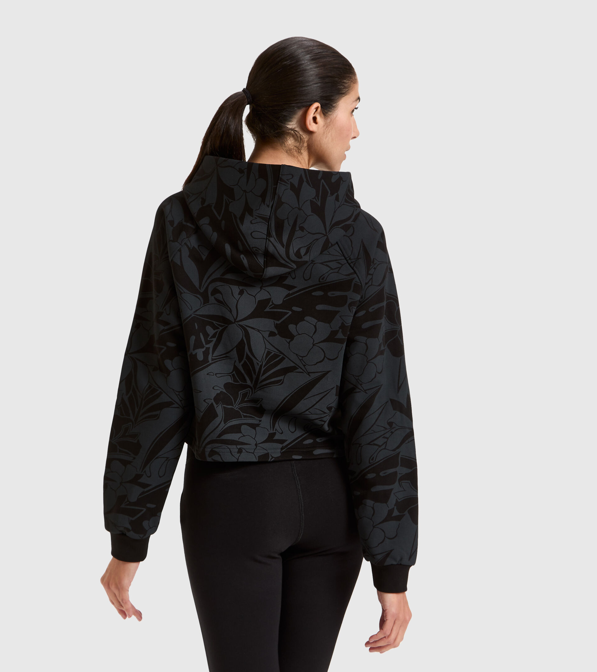Cropped organic cotton hoodie - Women L. HOODIE CROP MANIFESTO BLACK - Diadora