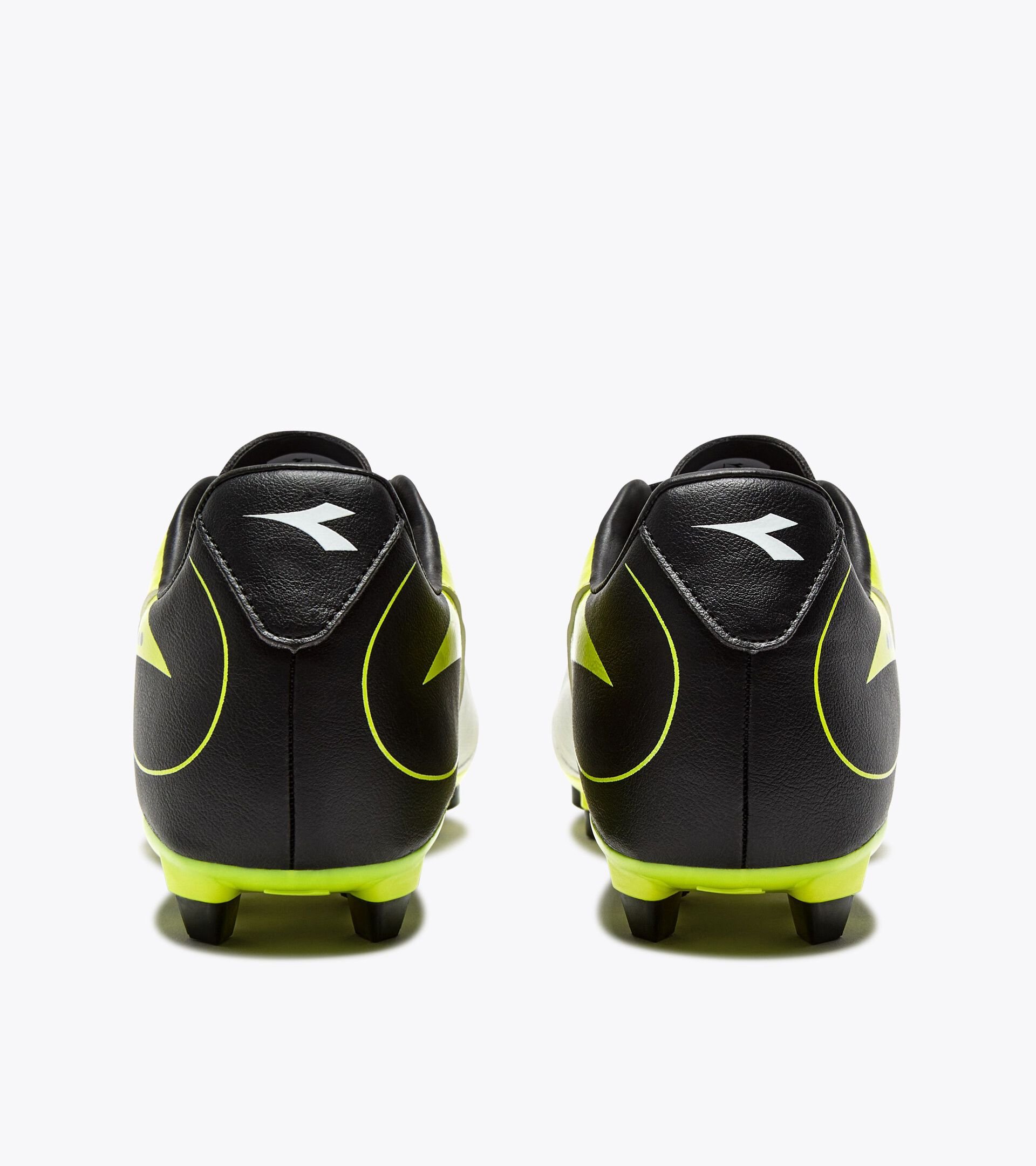 Chaussures de football pour terrains compacts - Homme MAXIMUS ICON R LPU NOIR/BLANC/JAUNE FL DD - Diadora