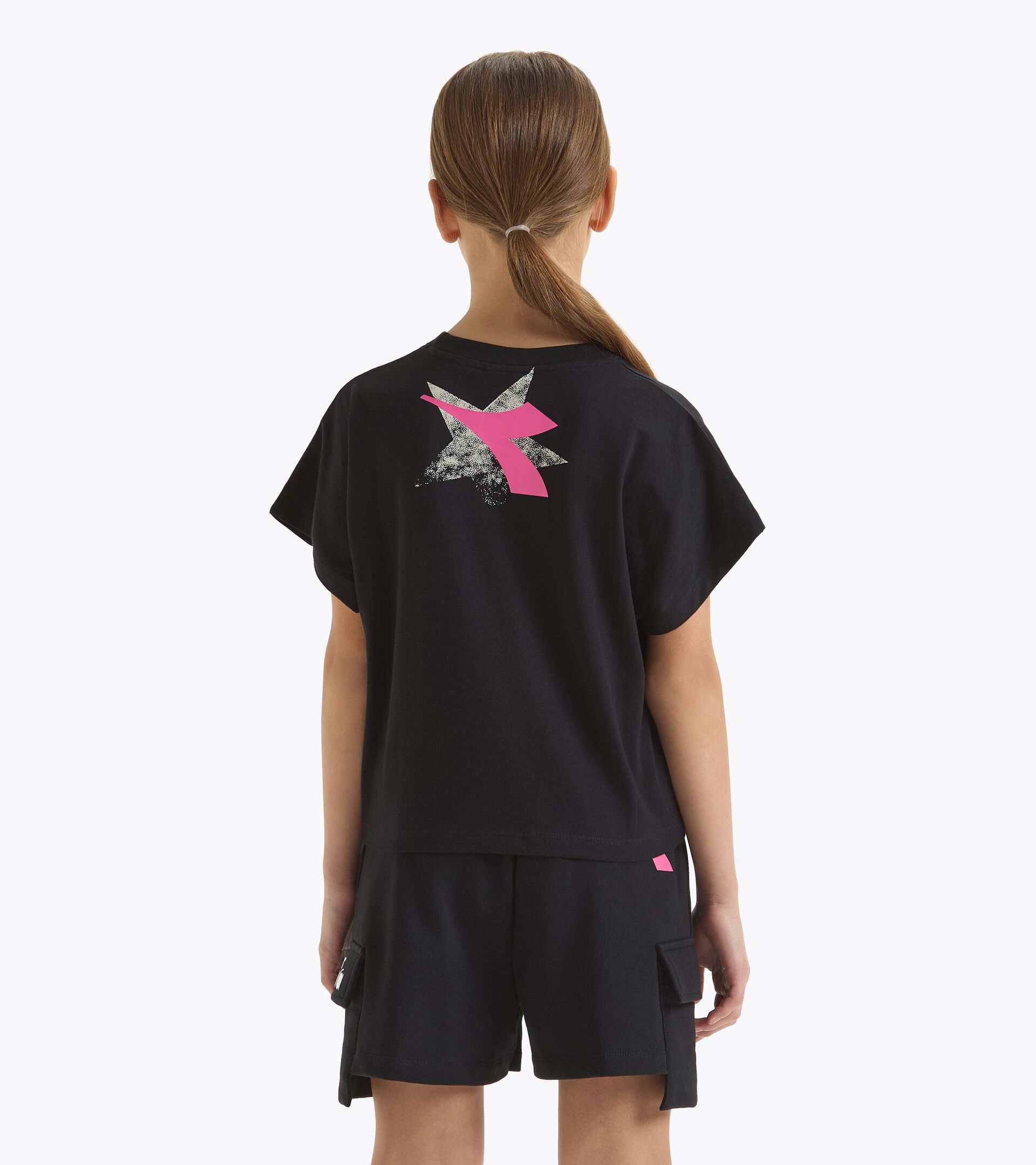 Camiseta cropped - Corte boxy - Niña JG. T-SHIRT STARS NEGRO - Diadora