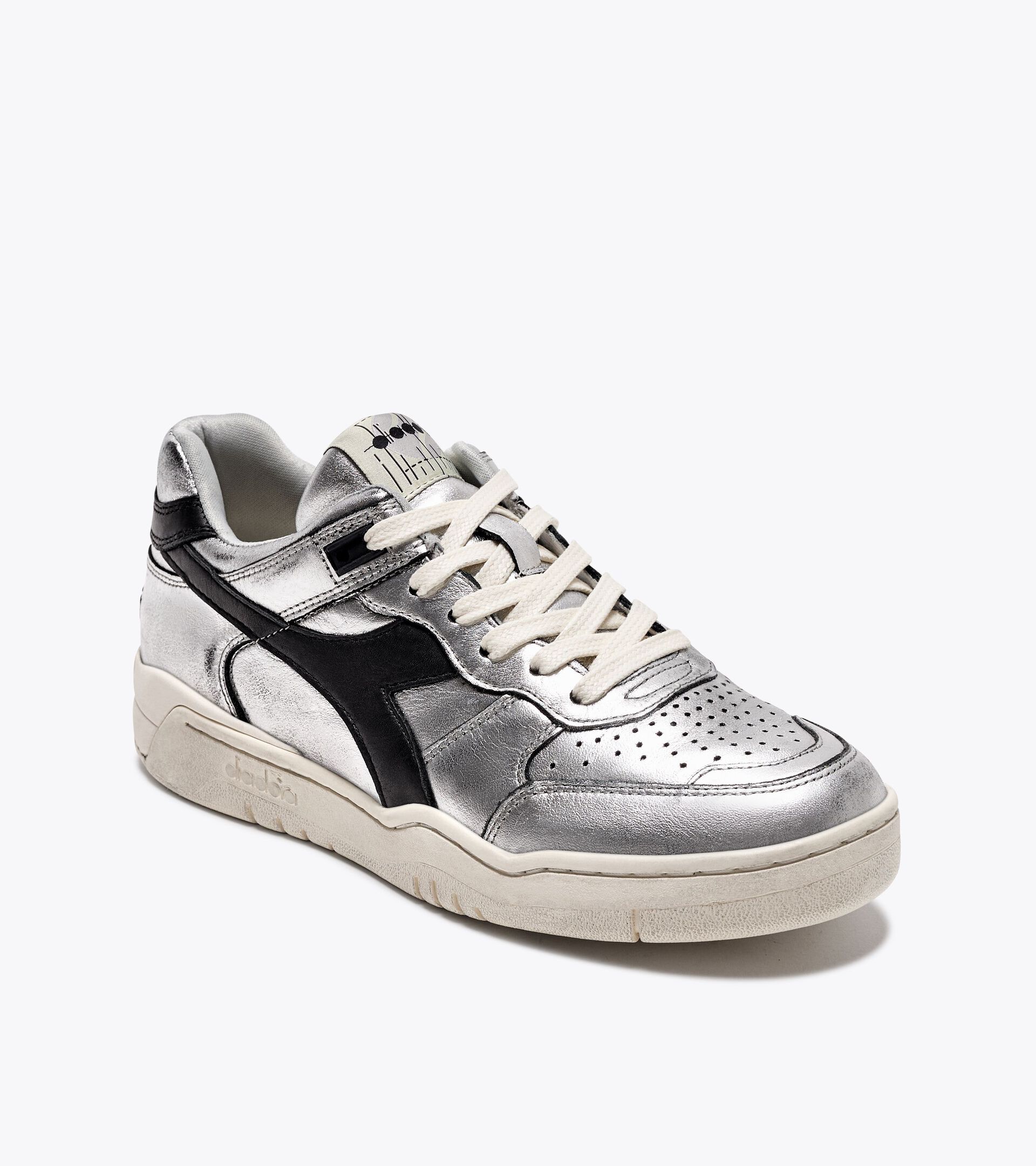 Sneaker Heritage - Donna B.560 SILVER USED WN ARGENTO METALLIZZATO/NERO - Diadora