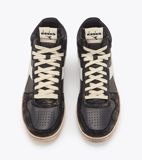 MAGIC BASKET DEMI STAINED, NOIR/NOIR/NOIR Sports shoes - Unisex MAGIC BASKET DEMI STAINED NOIR/NOIR/NOIR - Diadora