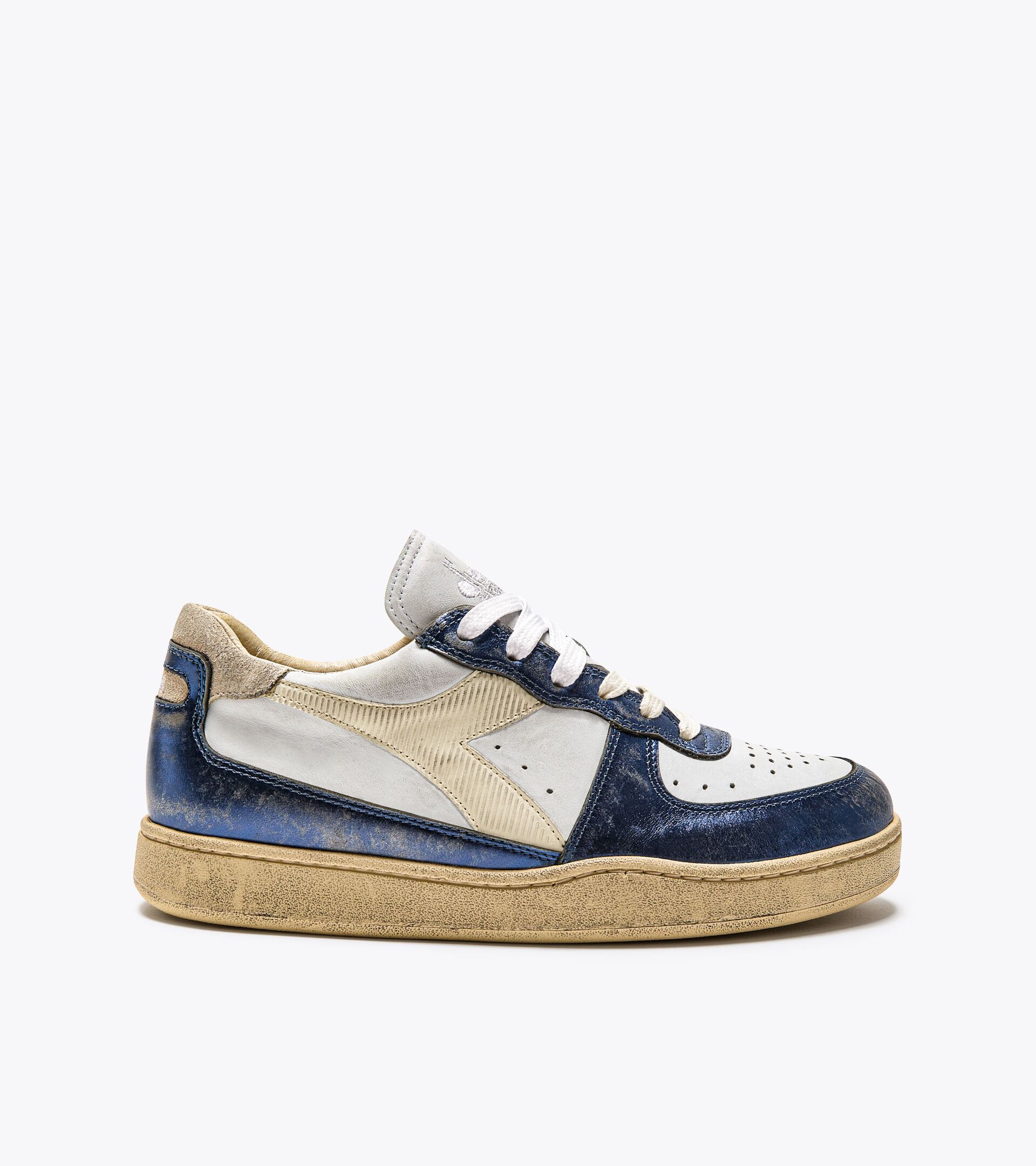 Heritage shoes - Gender neutral MI BASKET LOW METALLIC DIRTY WHITE/TWILIGHT BLUE - Diadora