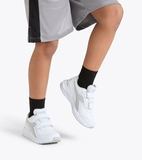 FALCON SL JR V, WEISS/ARGENT Chaussures de running - Unisexe Enfant FALCON SL JR V WEISS/ARGENT - Diadora