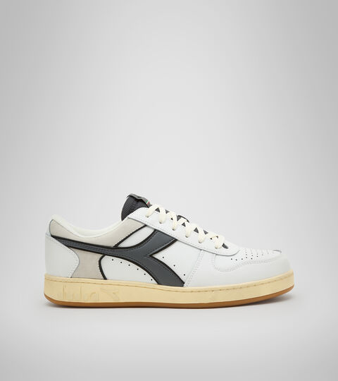 Chaussures de sport - Unisexe MAGIC BASKET LOW ICONA BIANCO/GRIGIO ACCIAIO - Diadora