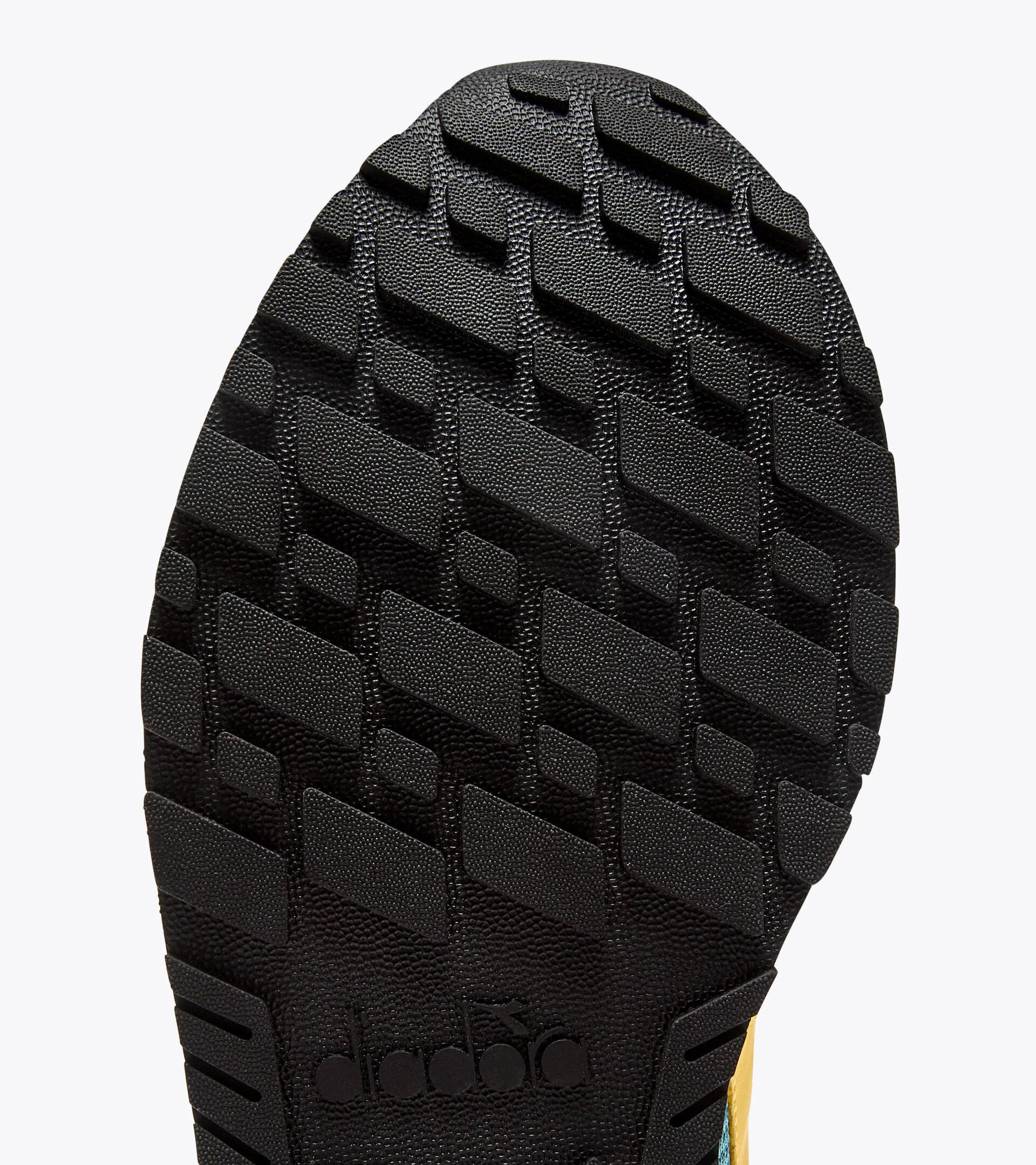 Zapatilla de ante - Para todos los géneros CAMARO M2 AZL BRETANA/CHOCOLATE CALIENTE - Diadora