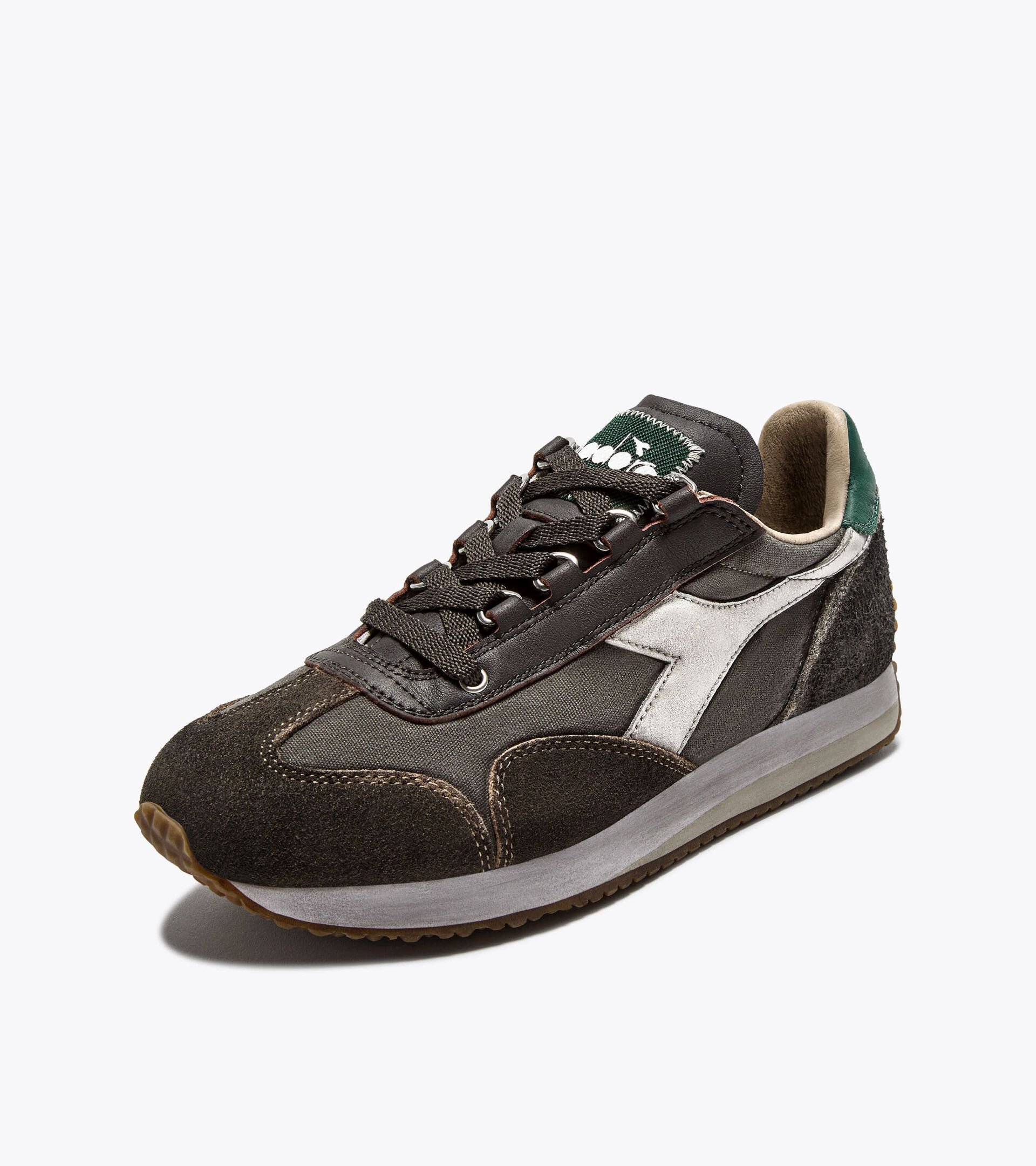 Low-profile Heritage sneaker - All-gender EQUIPE DIRTY SW EVO BEIGE SESAME - Diadora