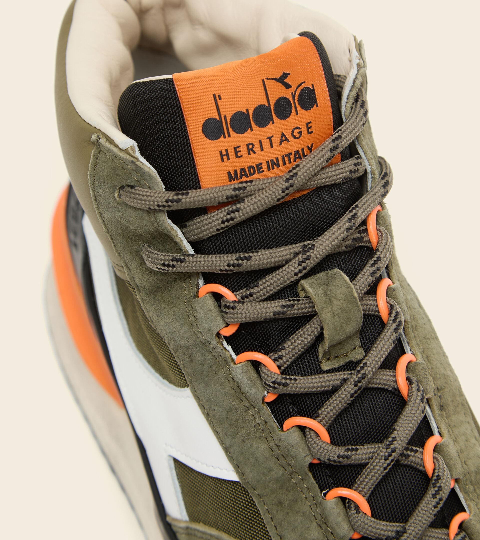Heritage-Schuh Made in Italy - Herren EQUIPE MID MAD ITALIA NUBUCK SW OLIVIN - Diadora