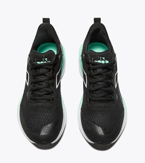 STRADA 3 W, BLACK/WHITE (C7406) Neutral running shoes - Women’s
STRADA 3 W BLACK/WHITE (C7406) - Diadora