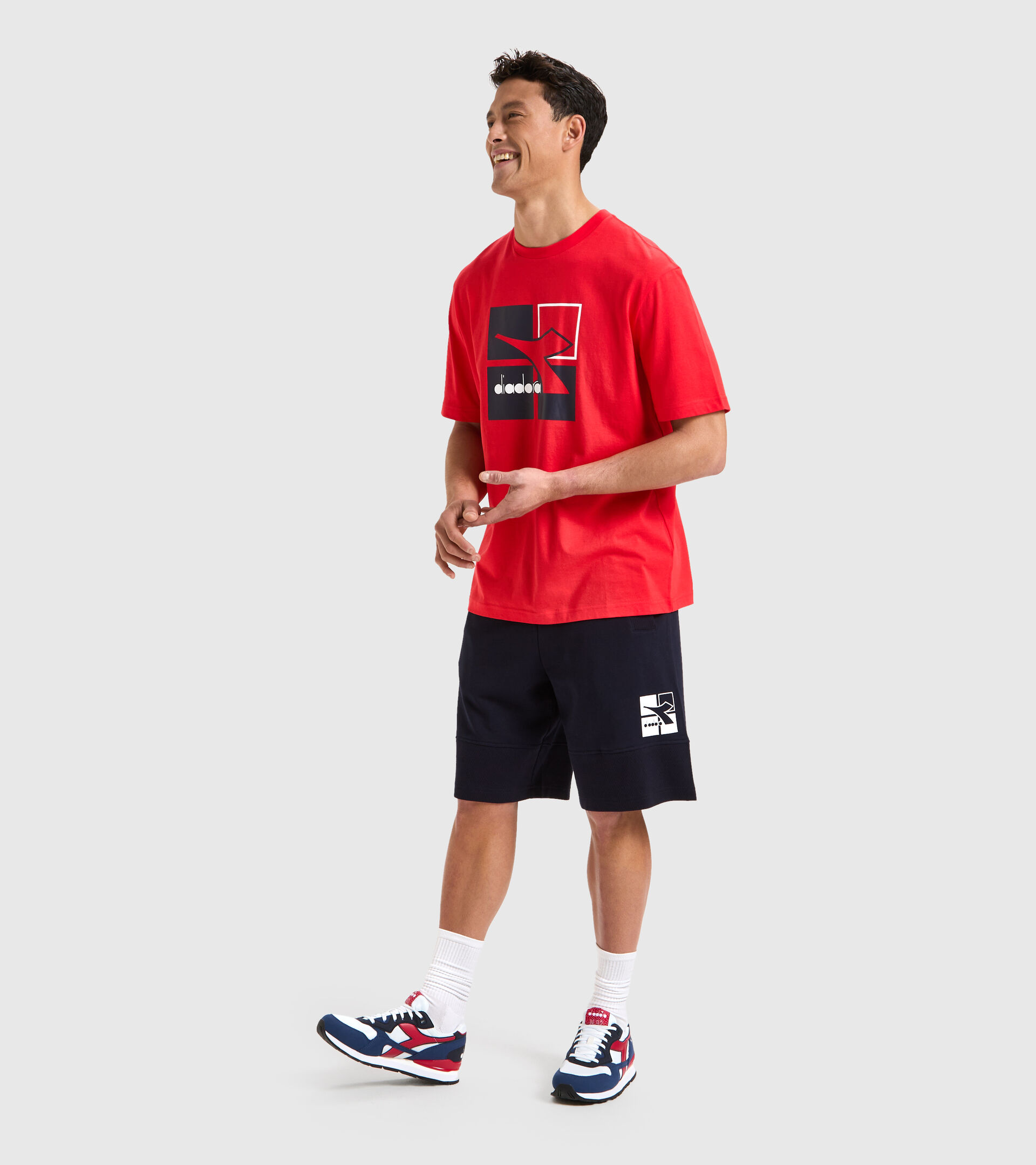 Training Bermuda shorts - Men BERMUDA WEAVE CLASSIC NAVY - Diadora