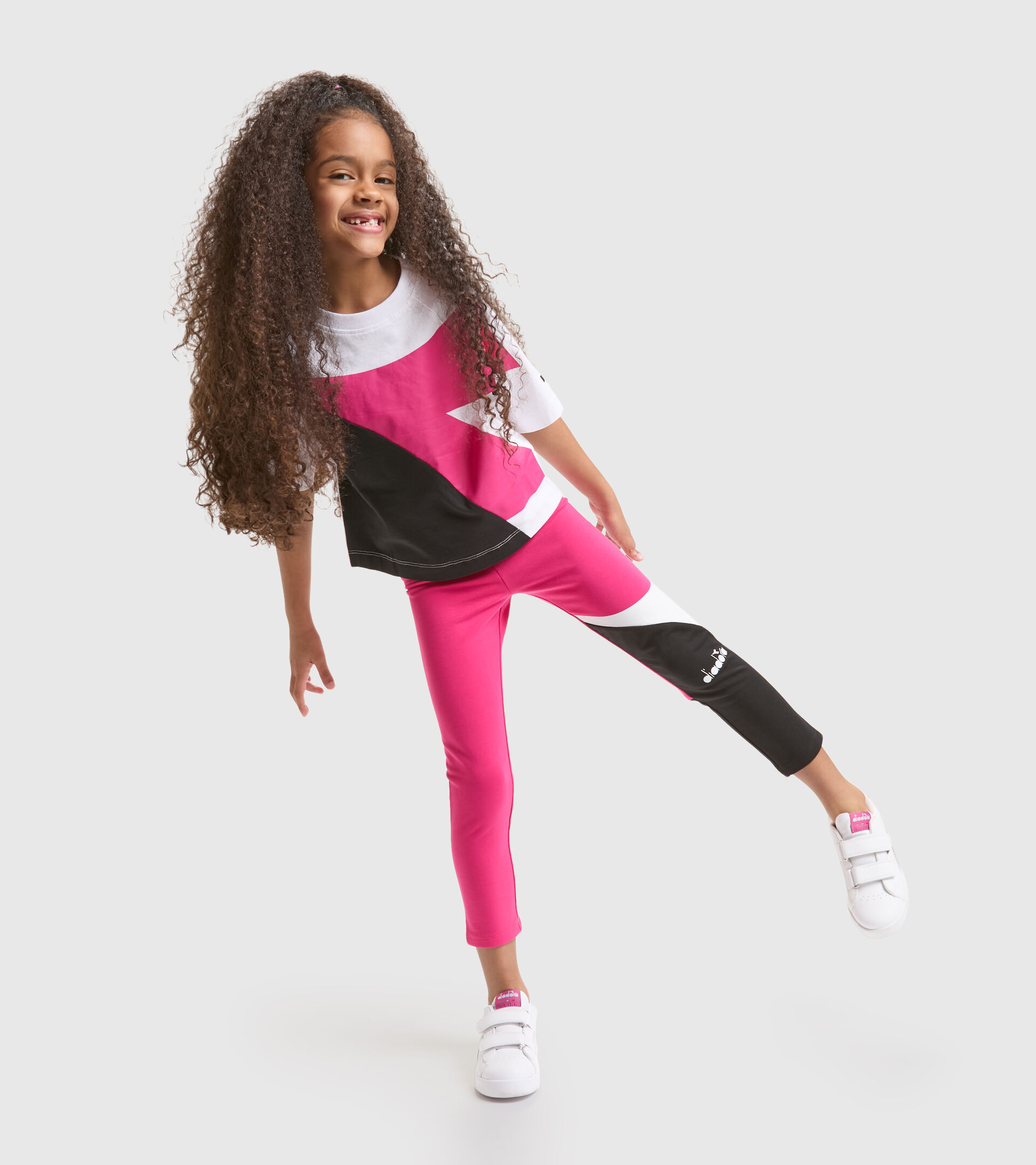 T-shirt sportiva in cotone - Ragazze JG.T-SHIRT SS POWER LOGO ROSA SHOCKING - Diadora