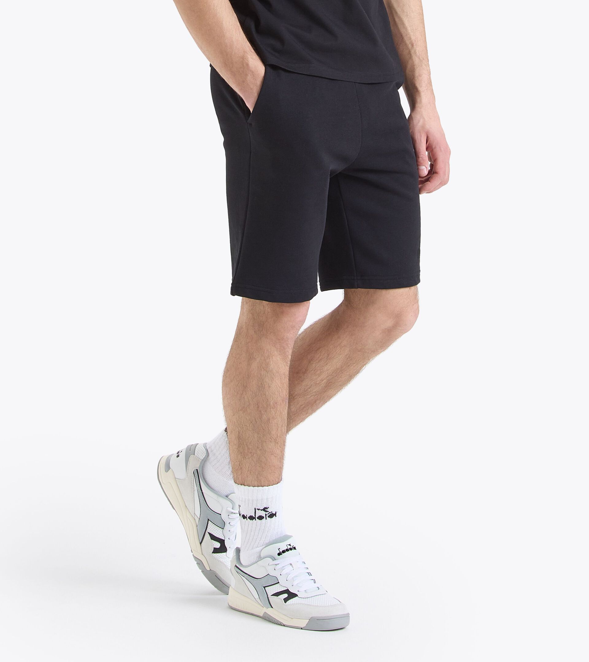 Sportliche Bermudas aus Baumwolle - Gender neutral BERMUDA SPW LOGO SCHWARZ - Diadora