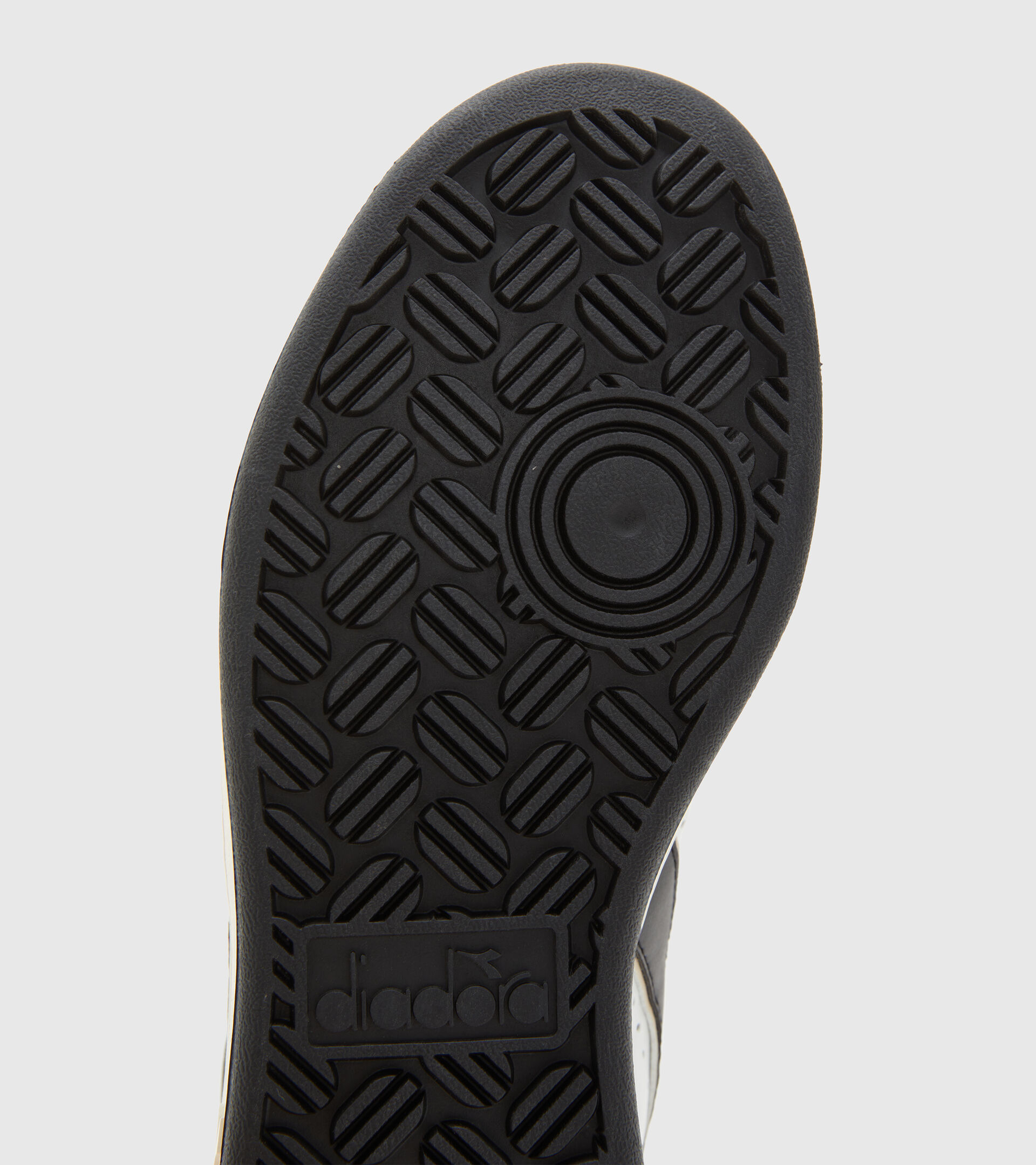 Sports shoes - Unisex MAGIC BASKET MID EARTH BEAVER FUR/WHITE/BLACK - Diadora