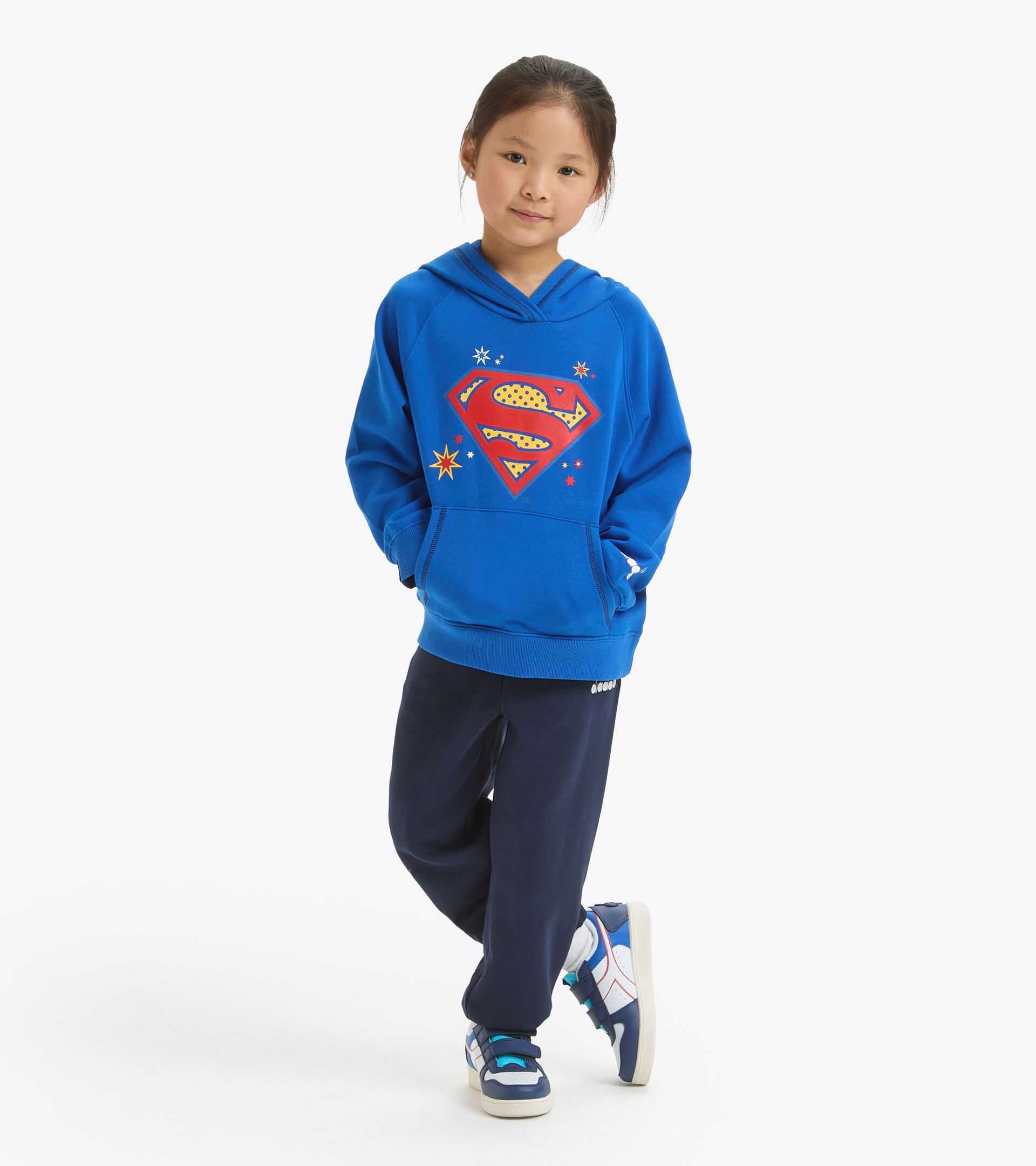 Jogger super-héros - Garçon et fille  JU.JOGGER PANT SUPERHEROES BLEU CABAN - Diadora