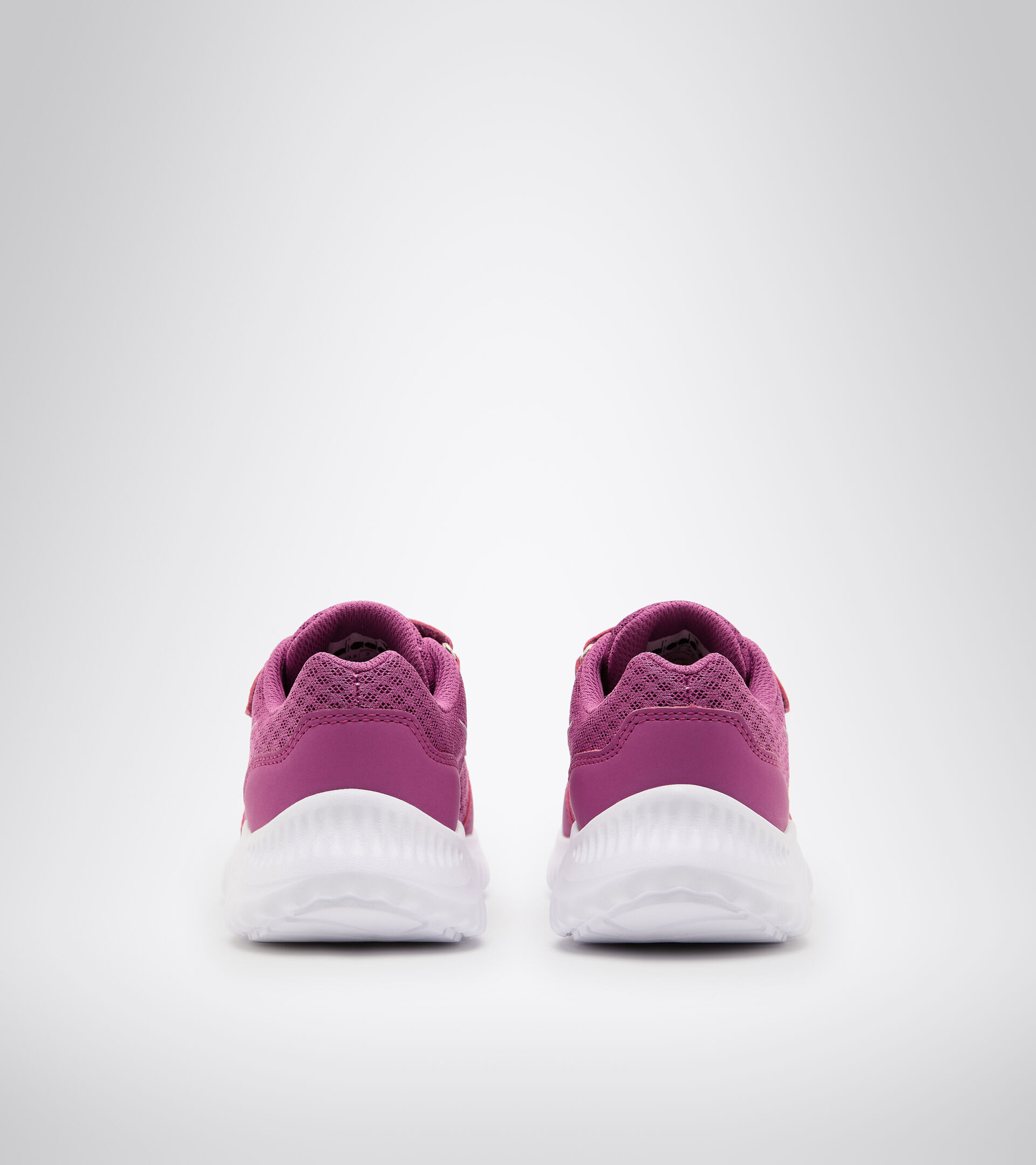 Footwear Sport BAMBINO ROBIN 2 JR V VIOLETA BRILLANTE/TUL VIOLETA Diadora