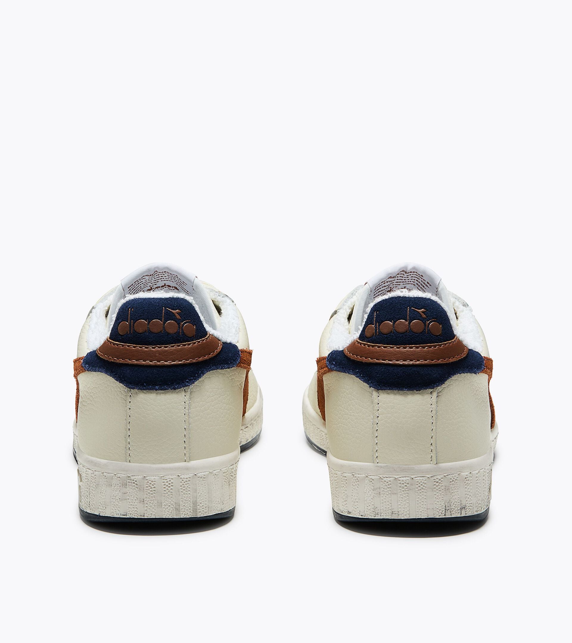Sneakers - For every gender GAME LOW SUEDE TOWEL WHITE/BROWN - Diadora