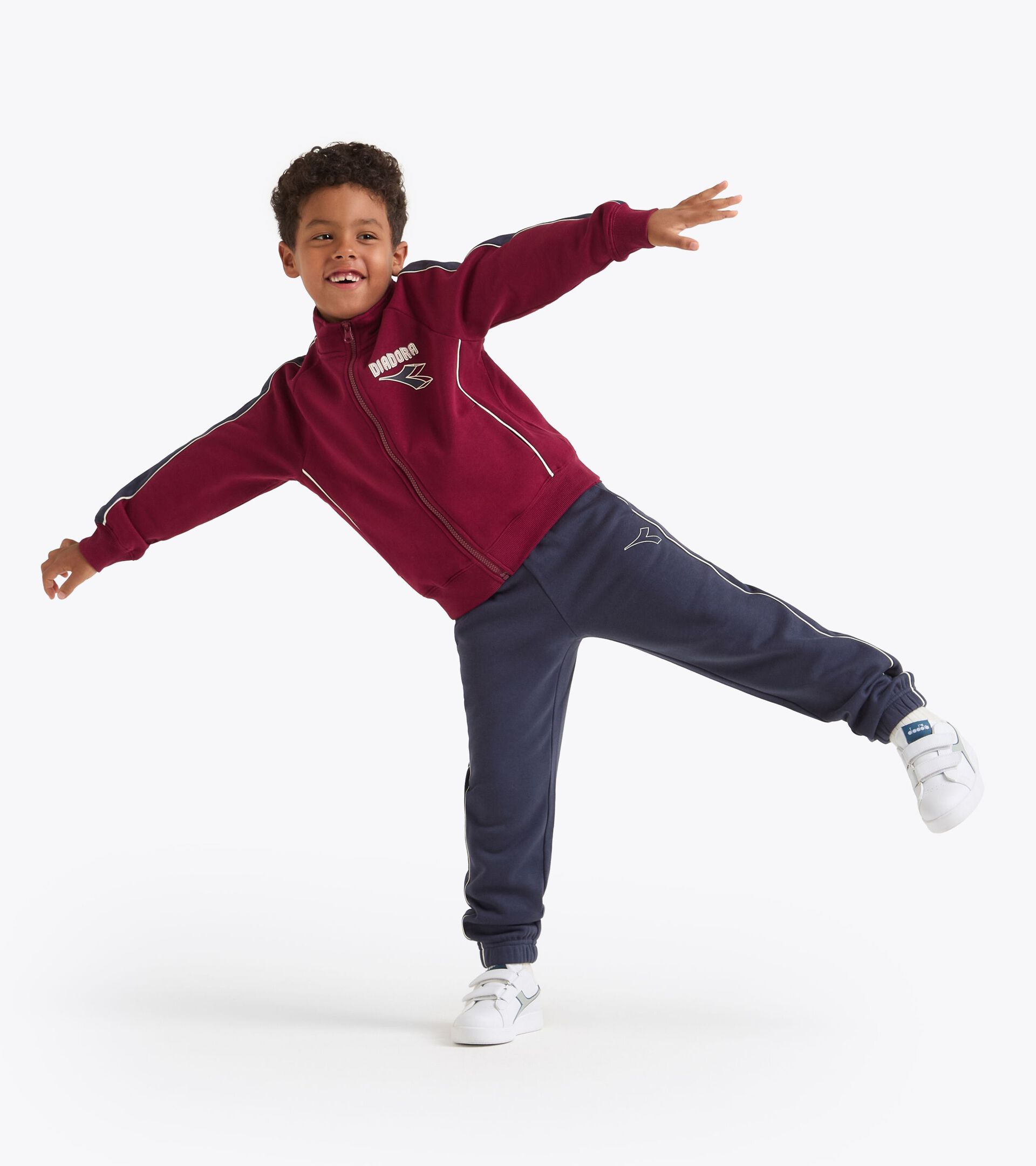 Tracksuit made with brushed fleece - Boy
 JB. TRACKSUIT FZ LOGO (BR) EMPIRE RED - Diadora