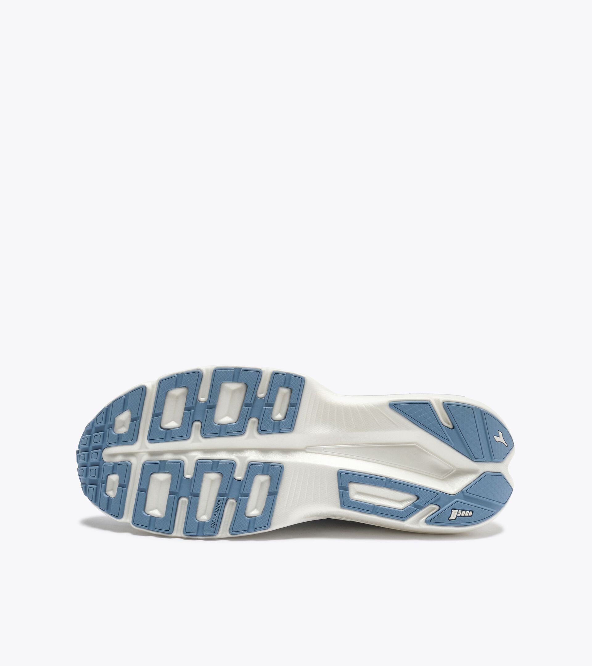 Running shoe - Lightness and reactivity - Women&rsquo;s FREQUENZA 2 W COUNTRY AIR /WHITE - Diadora