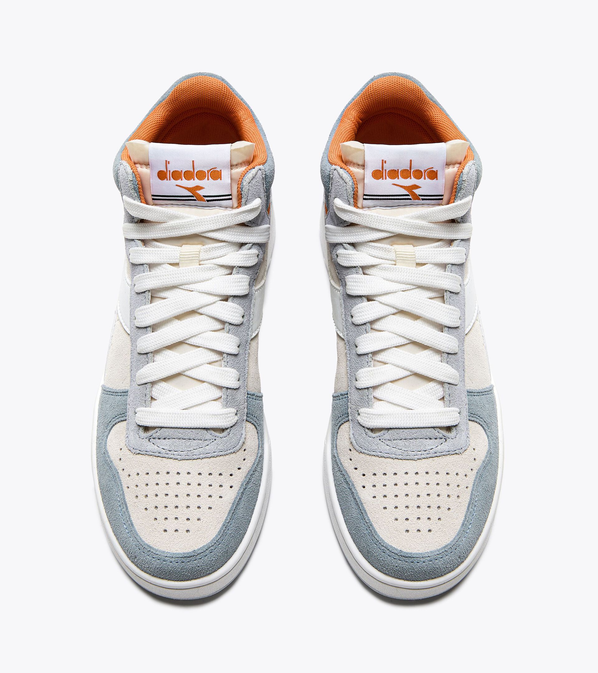 Sports shoes - Women MAGIC BASKET DEMI SUEDE WN ARCTIC ICE/WHISPER WHITE - Diadora