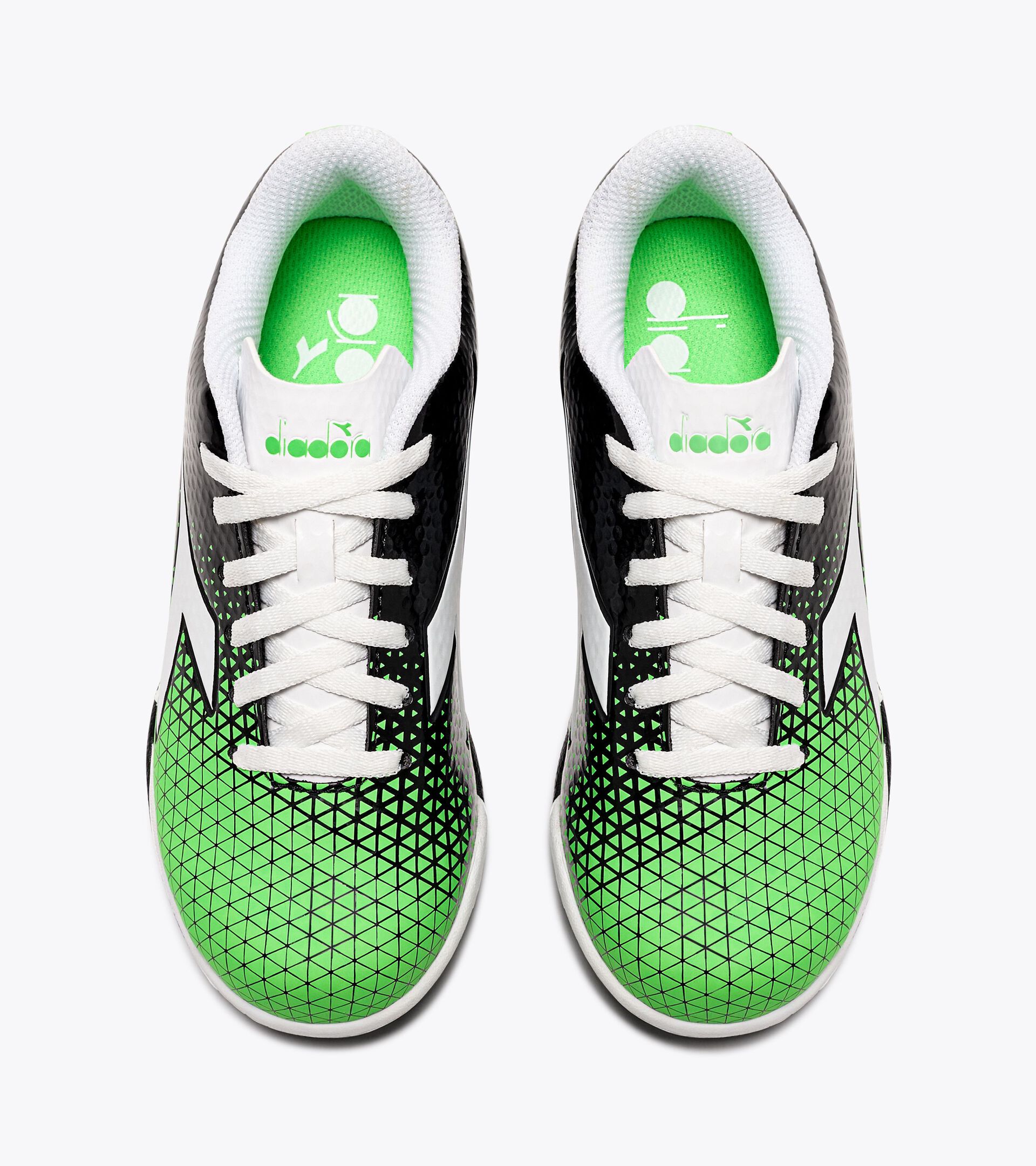 Chaussures de football junior CATTURA GR TF JR NOIR/BLANC/VERT FLUO - Diadora