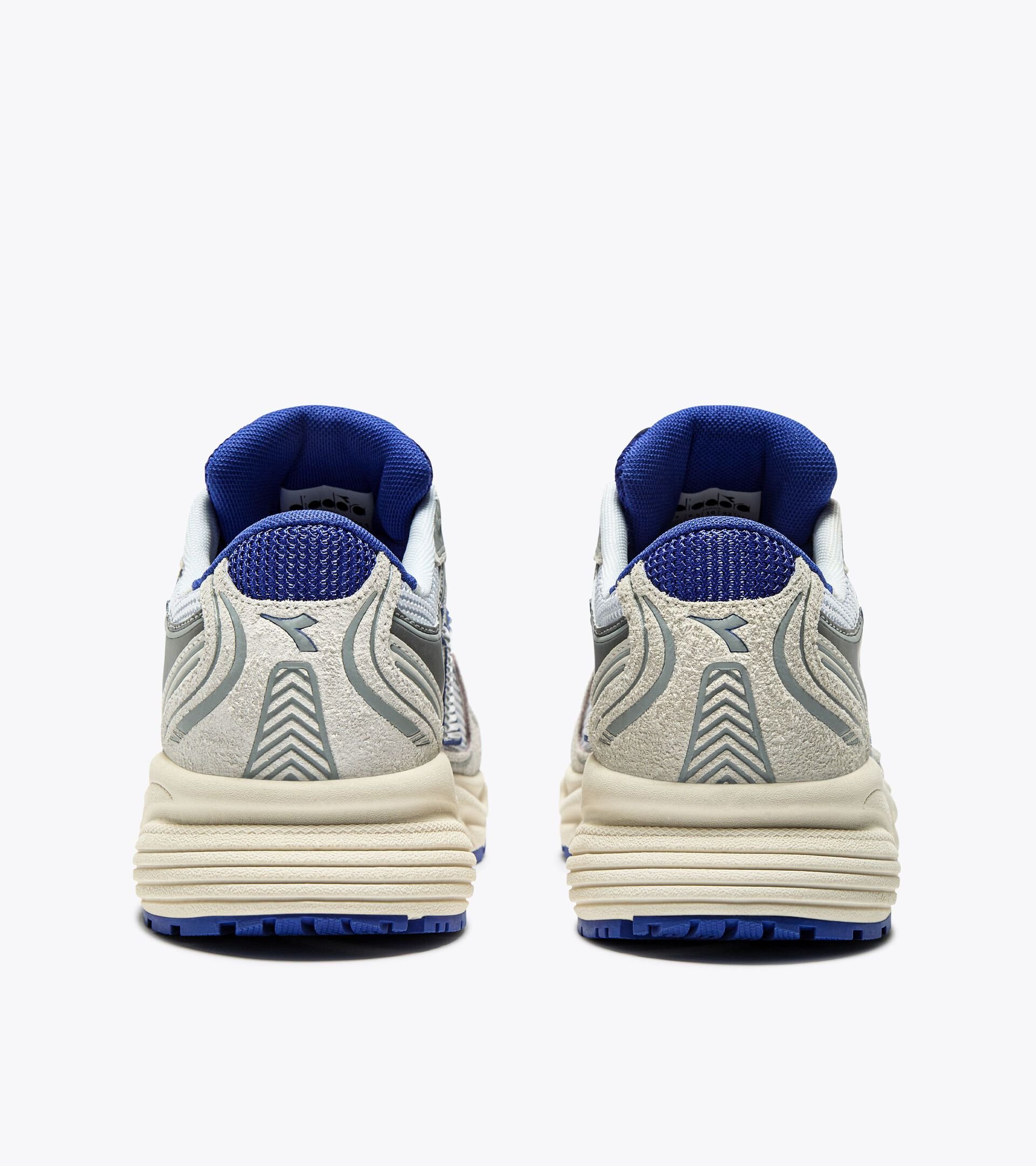 Sports sneakers - All-Gender MYTHOS STAR VIOLET ASIA/WHITE - Diadora