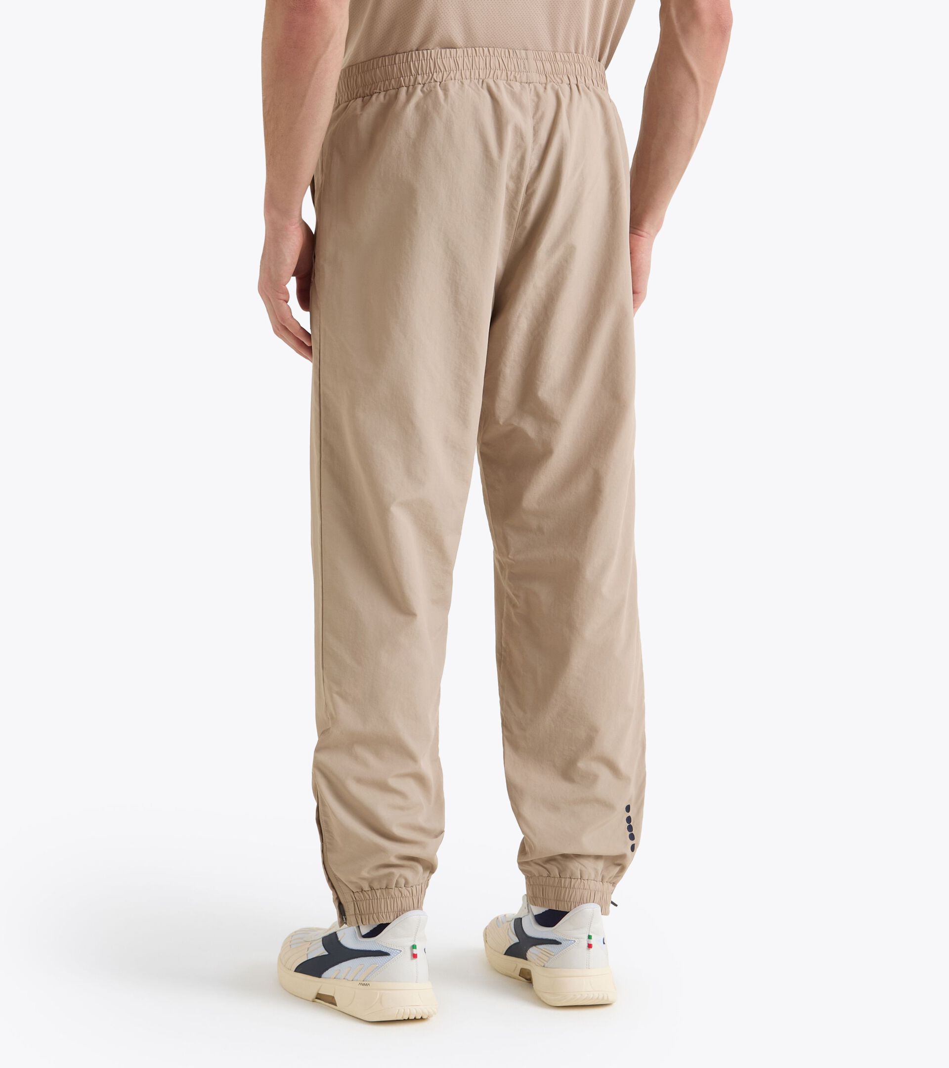 Tennis Jacket made of taslan - Competition - All-Gender
 U. TRACK PANTS ICON HUMUS - Diadora
