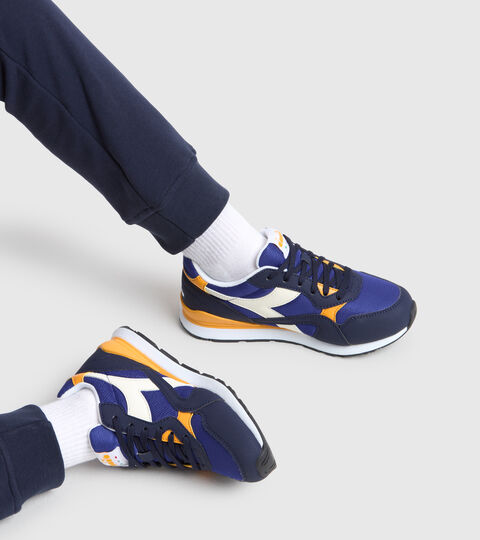 N.92 GS, CLASSIC NAVY/WHITE Sports shoes - Youth 8-16 years N.92 GS CLASSIC NAVY/WHITE - Diadora