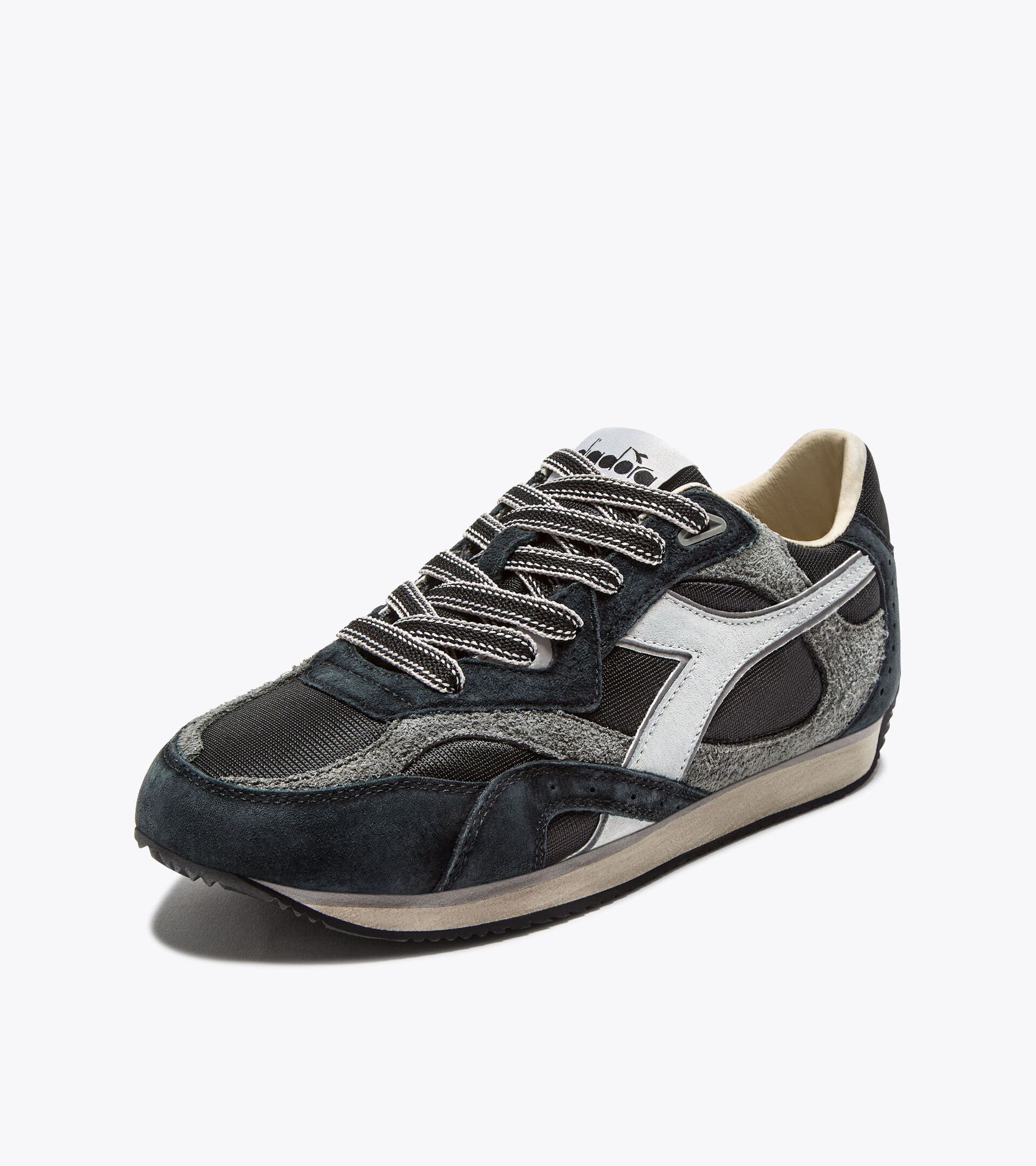 Low-profile Heritage sneaker - All-gender EQUIPE REVENGE USED BLACK - Diadora