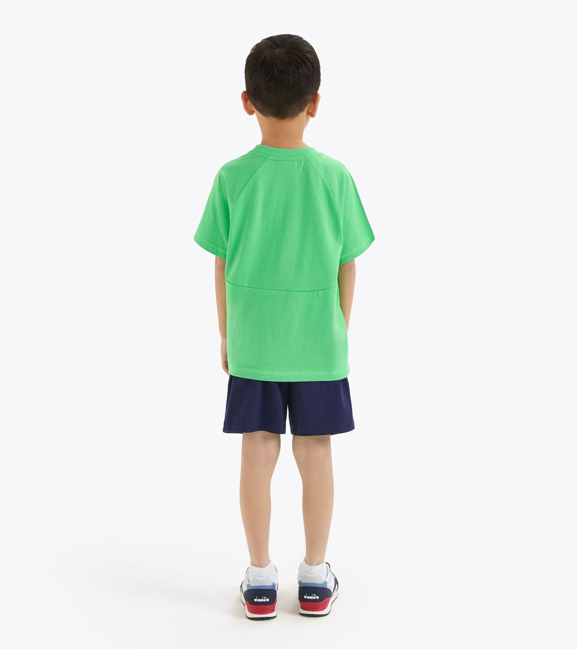 Conjunto deportivo - Camiseta y pantalones cortos - Niños y adolescentes
 JB. SET SS RIDDLE VERDE VENENO - Diadora