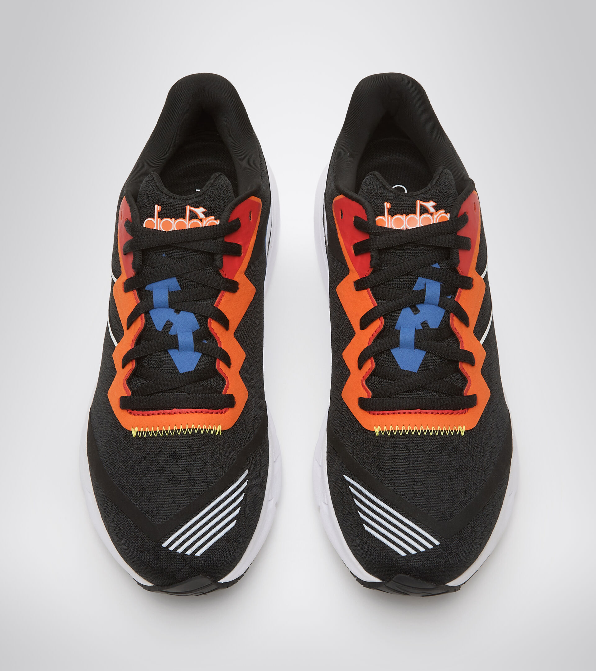 Laufschuh - Herren MYTHOS BLUSHIELD VOLO 2 SCHWZ/WSS/ORANGE ZINNOBERROT - Diadora
