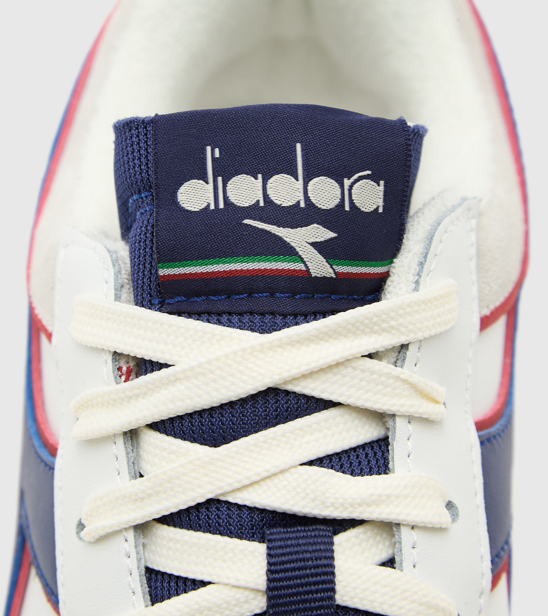 Sports shoe - Unisex MAGIC BASKET LOW ICONA WHITE/TWILIGHT BLUE - Diadora