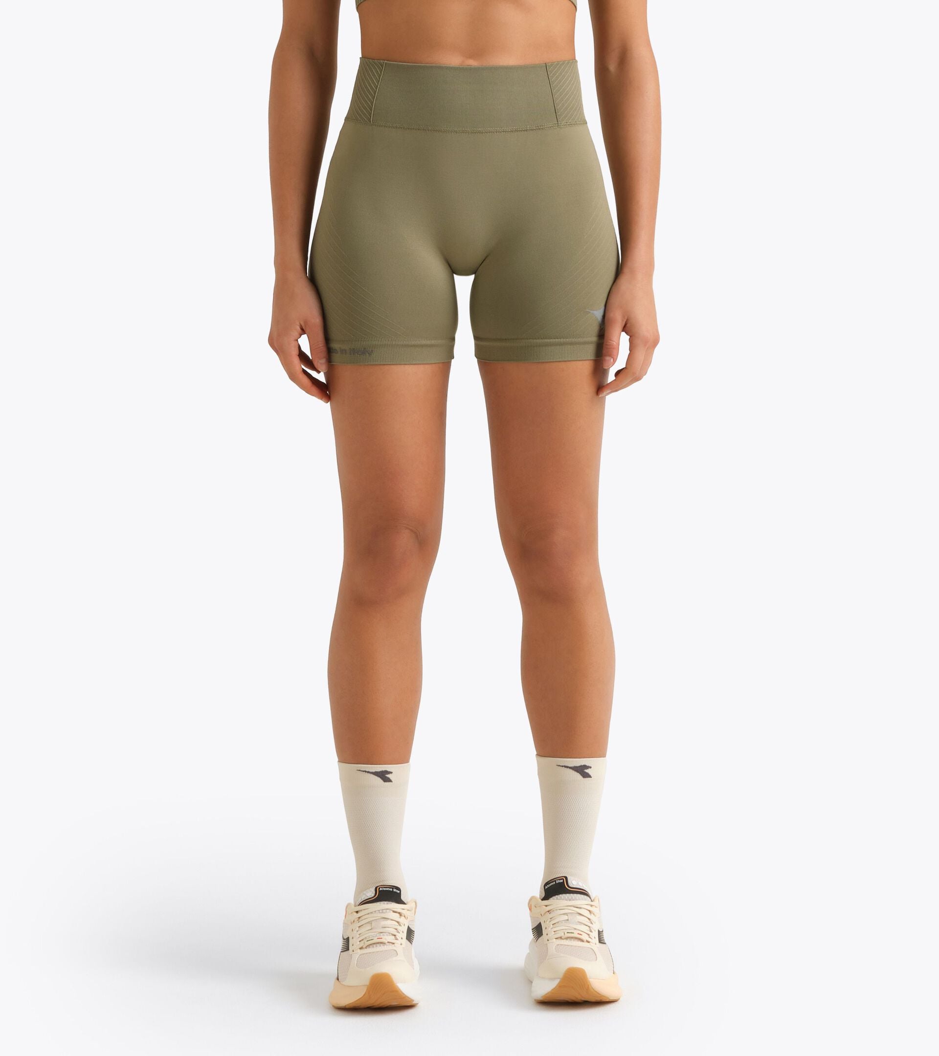 Technical shorts for temperature control -  Running - Women&rsquo;s L. SHORTER STRATOUNO SAGE GREEN - Diadora