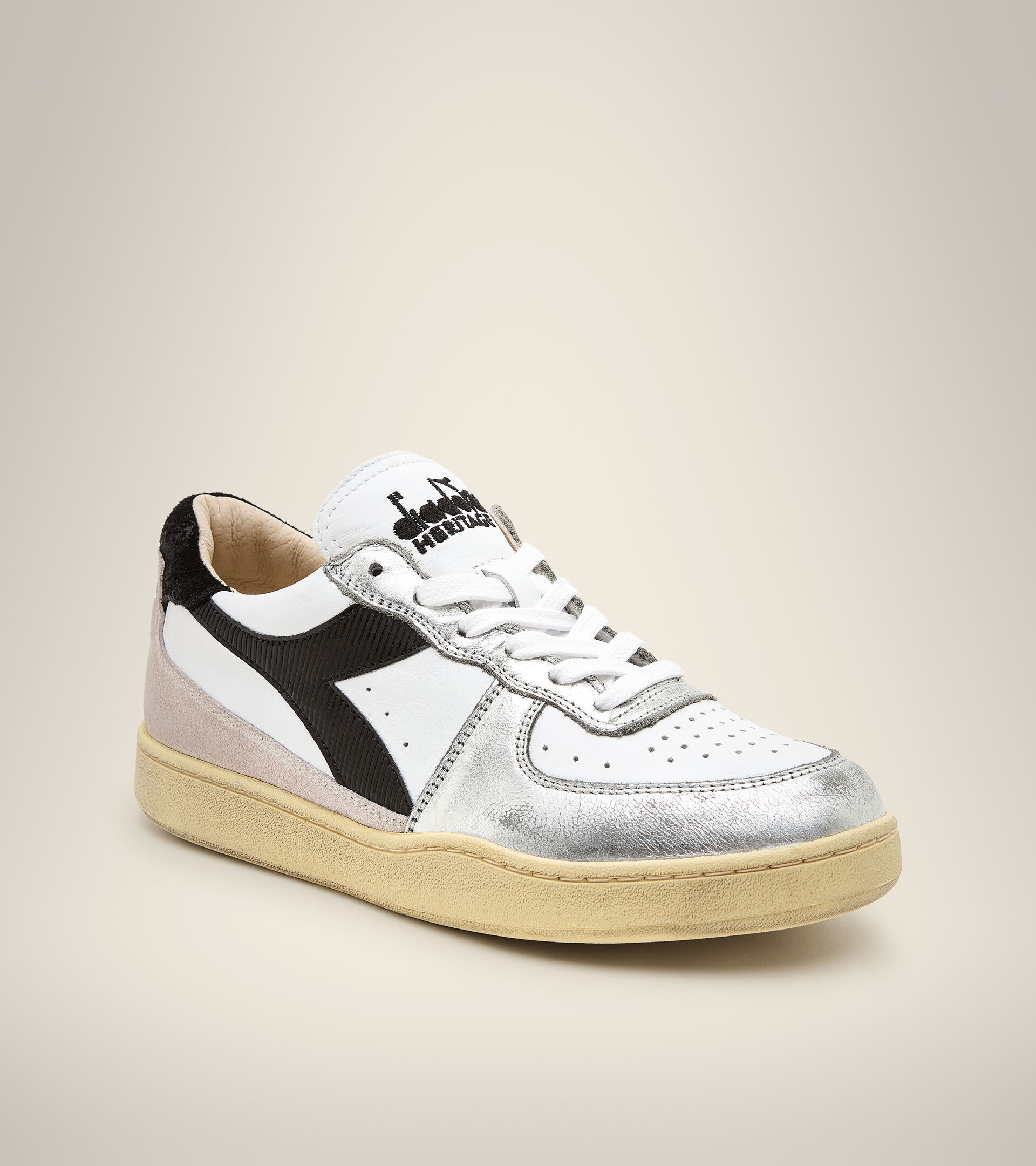 Heritage shoe - Unisex MI BASKET LOW METAL USED WHITE - Diadora