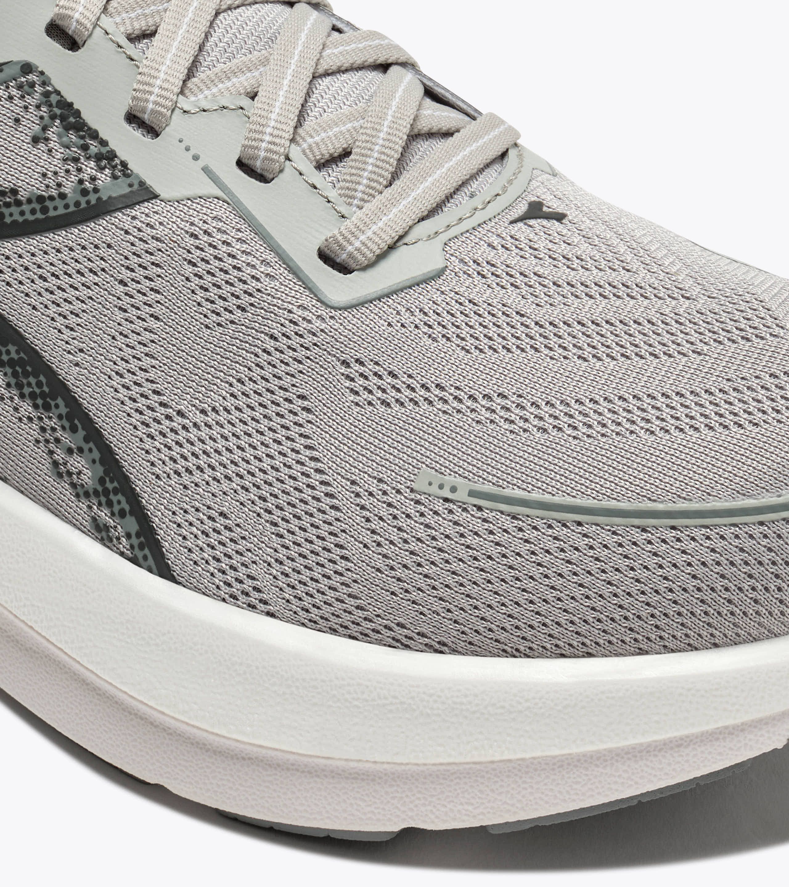 MYTHOS BLUSHIELD VIGORE V W Running shoe - Stability and