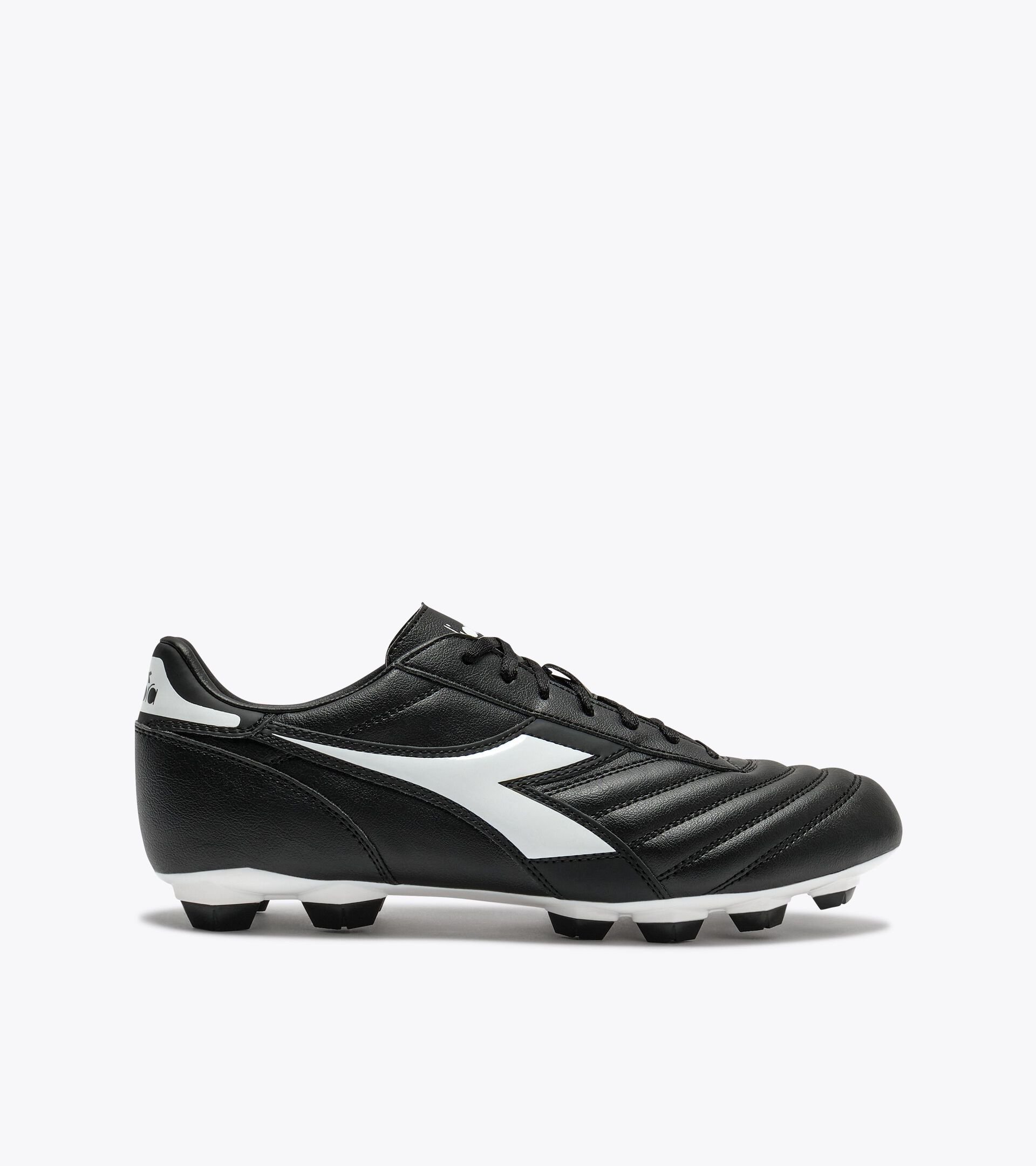 Calcio boots for firm grounds - Men&rsquo;s
 BRASIL ICON R LPU BLACK /WHITE - Diadora