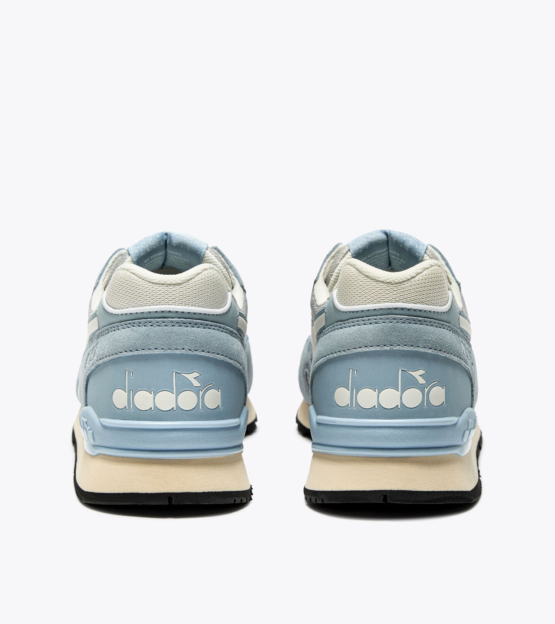 Zapatilla deportiva - Para todos los g&eacute;neros N.92 ADVANCE CELESTIAL BLUE/LUNAR ROCK - Diadora