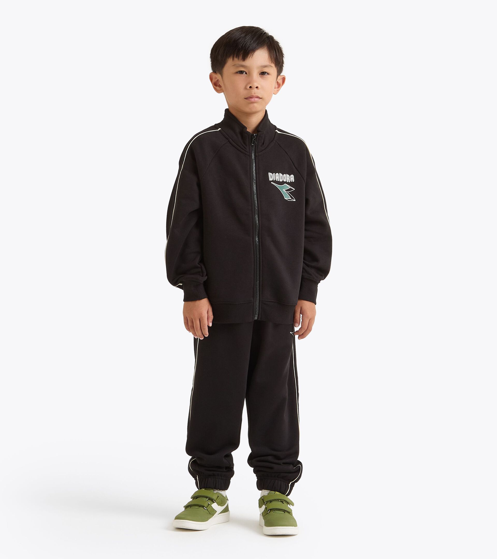 Tracksuit made with brushed fleece - Boy
 JB. TRACKSUIT FZ LOGO (BR) BLACK - Diadora