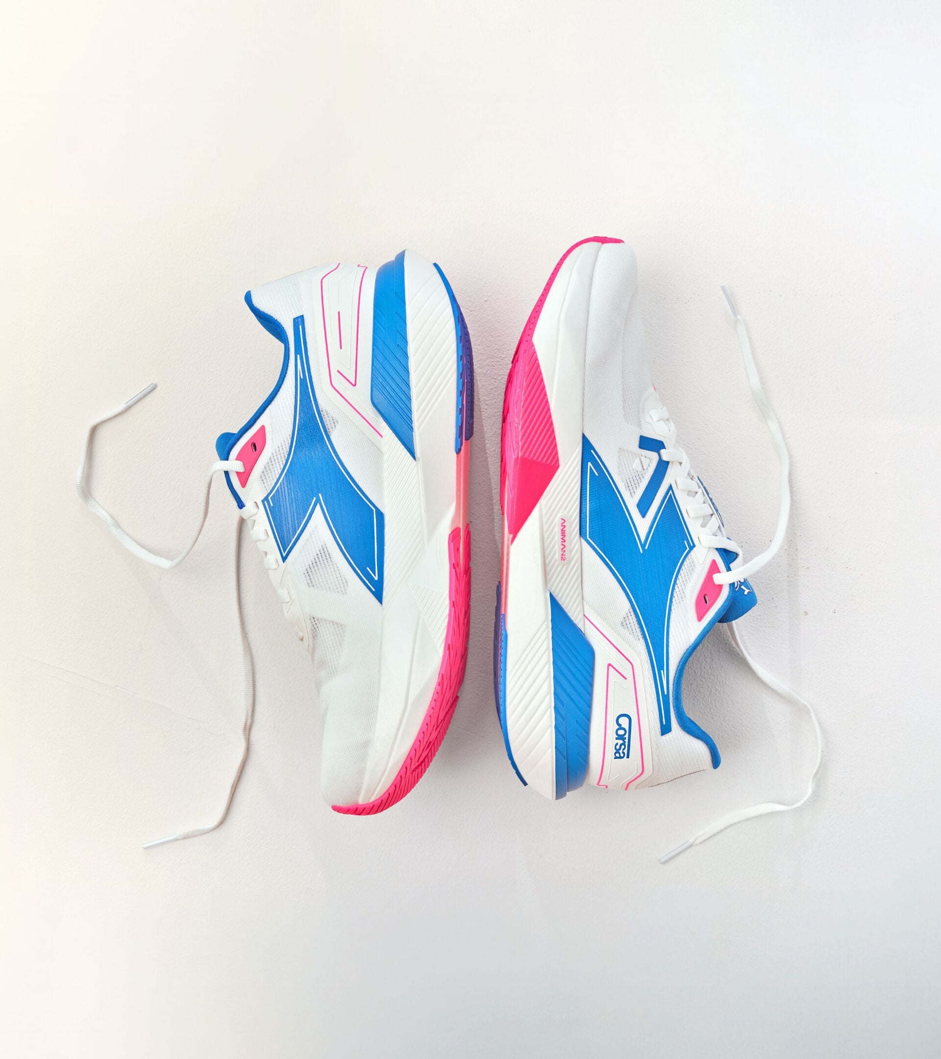 Running shoe - Energetic daily trainer - Men&rsquo;s CORSA LUCENT WH/MEDITERRANIAN/PK FL - Diadora
